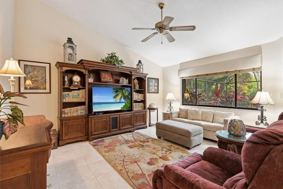 Pine Ridge 112-37 B - Residential