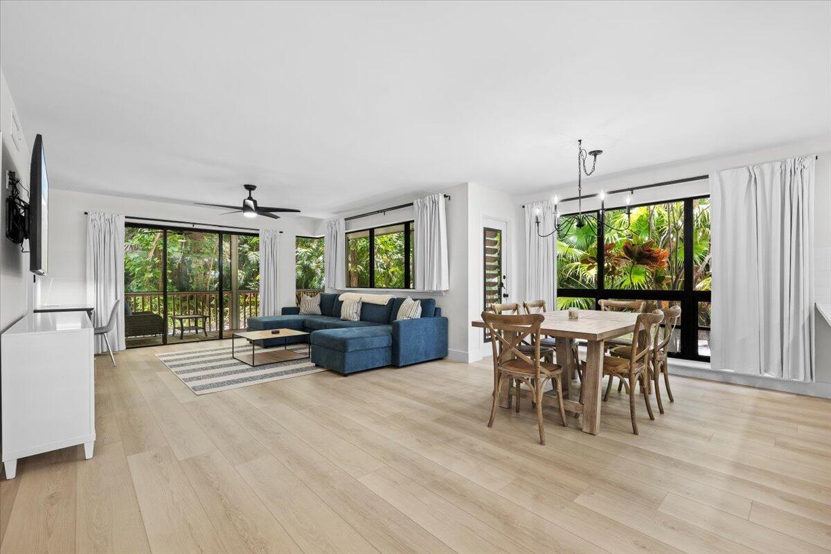GOLF VILLAS - Residential