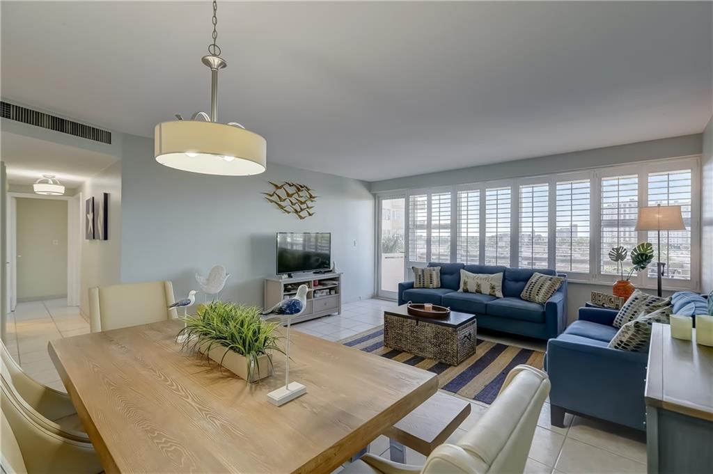 Coral Ridge Towers - Residential