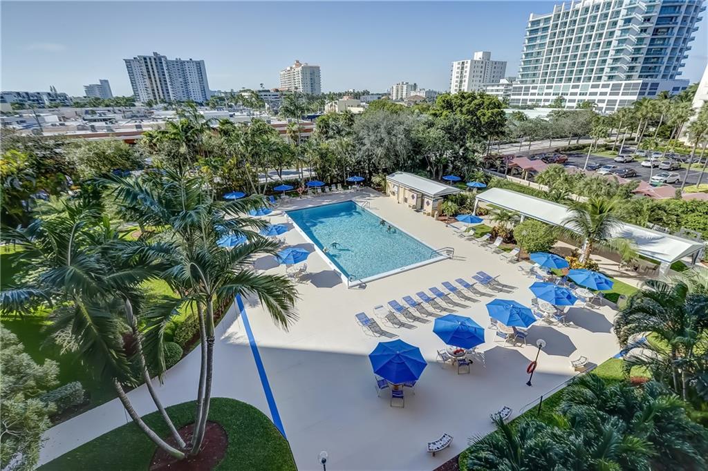 Coral Ridge Towers - Residential