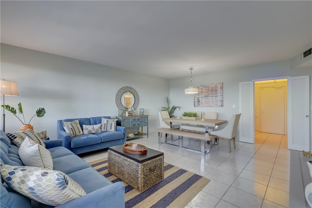 Coral Ridge Towers - Residential