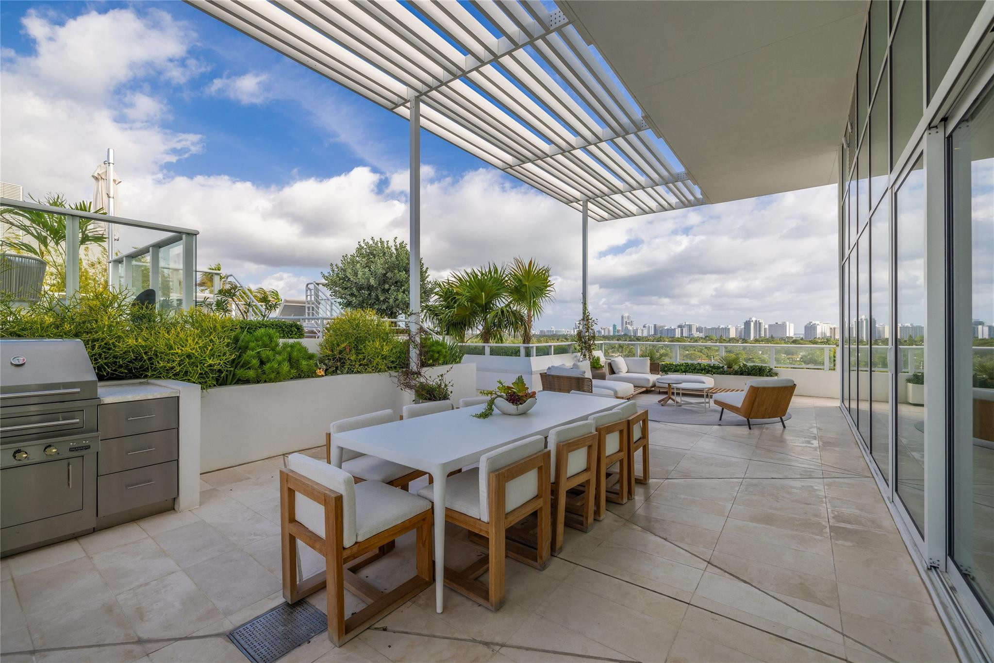 Ritz Carlton Residences - Residential