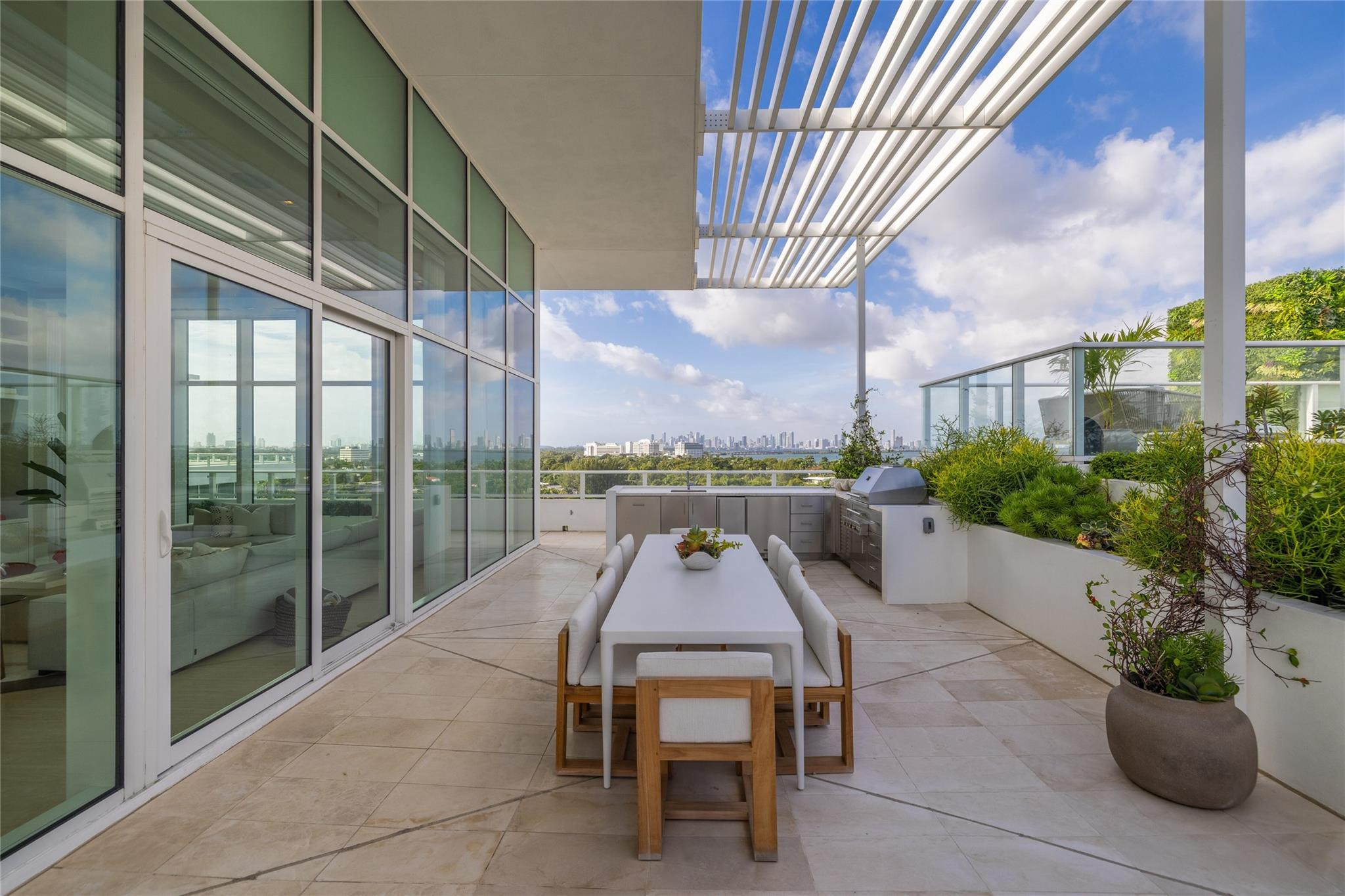 Ritz Carlton Residences - Residential
