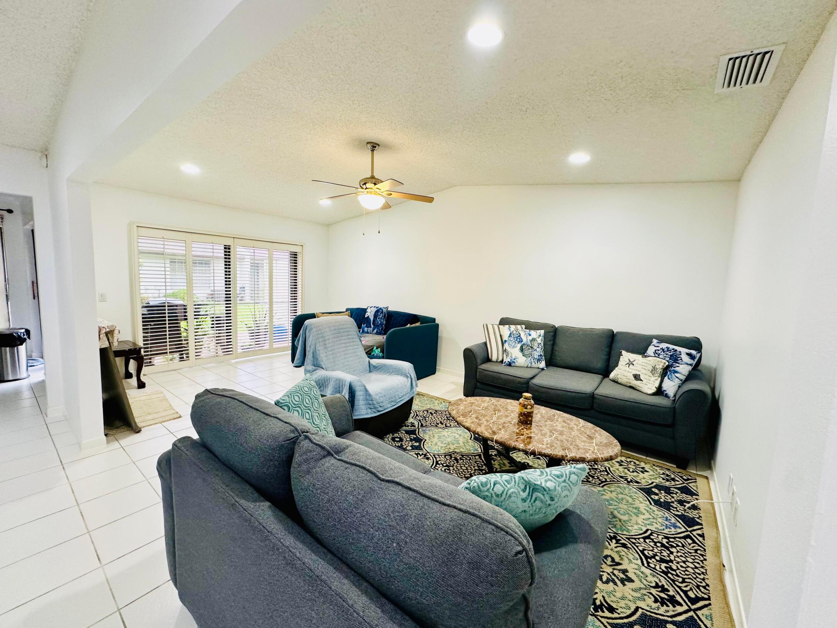 KINGS POINT 13 - Residential Lease