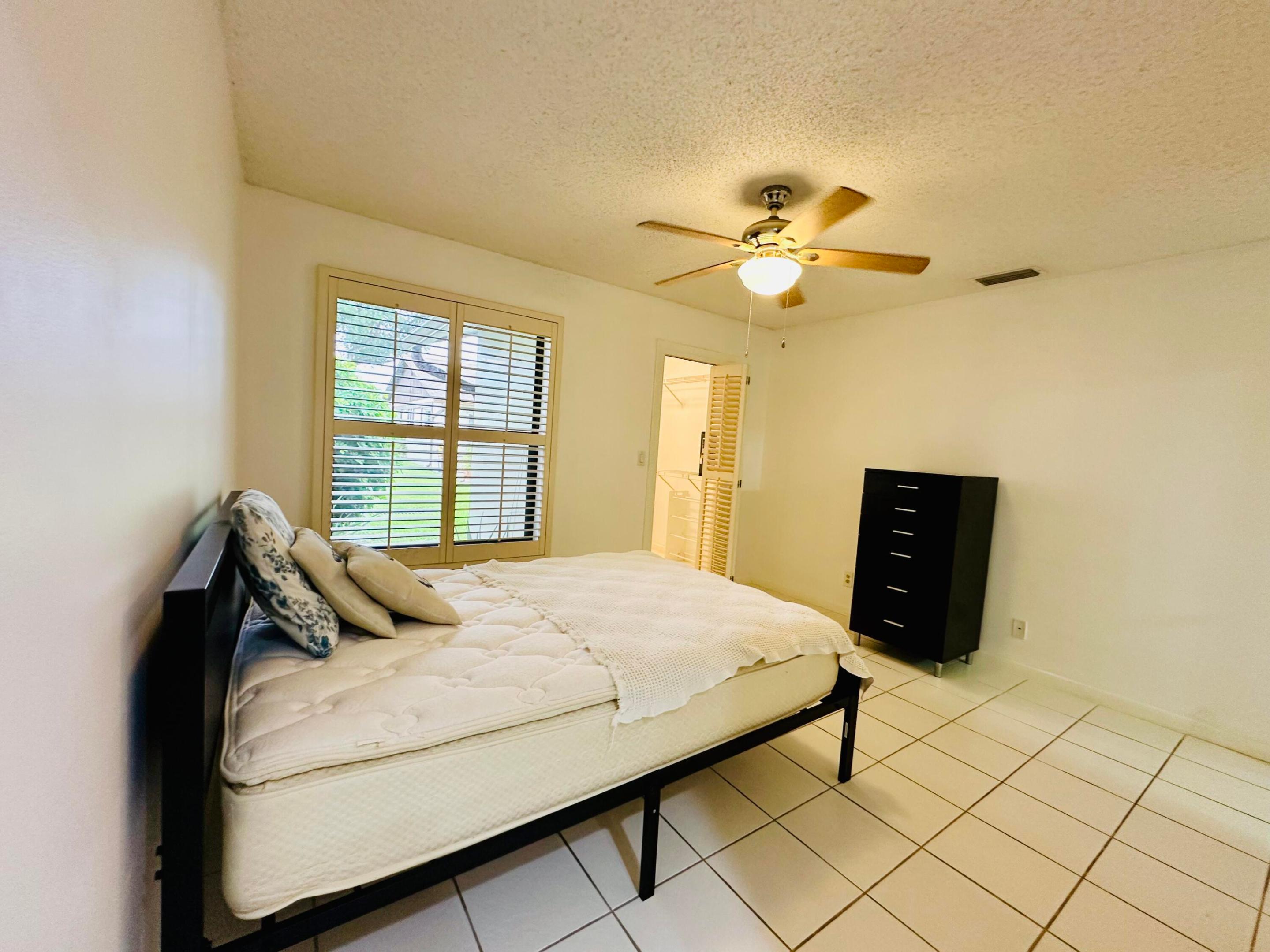 KINGS POINT 13 - Residential Lease