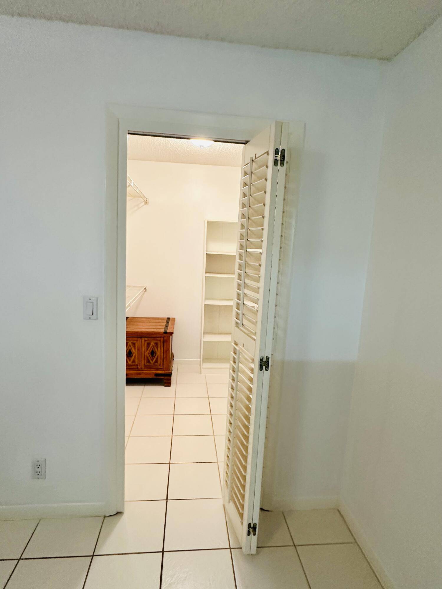 KINGS POINT 13 - Residential Lease