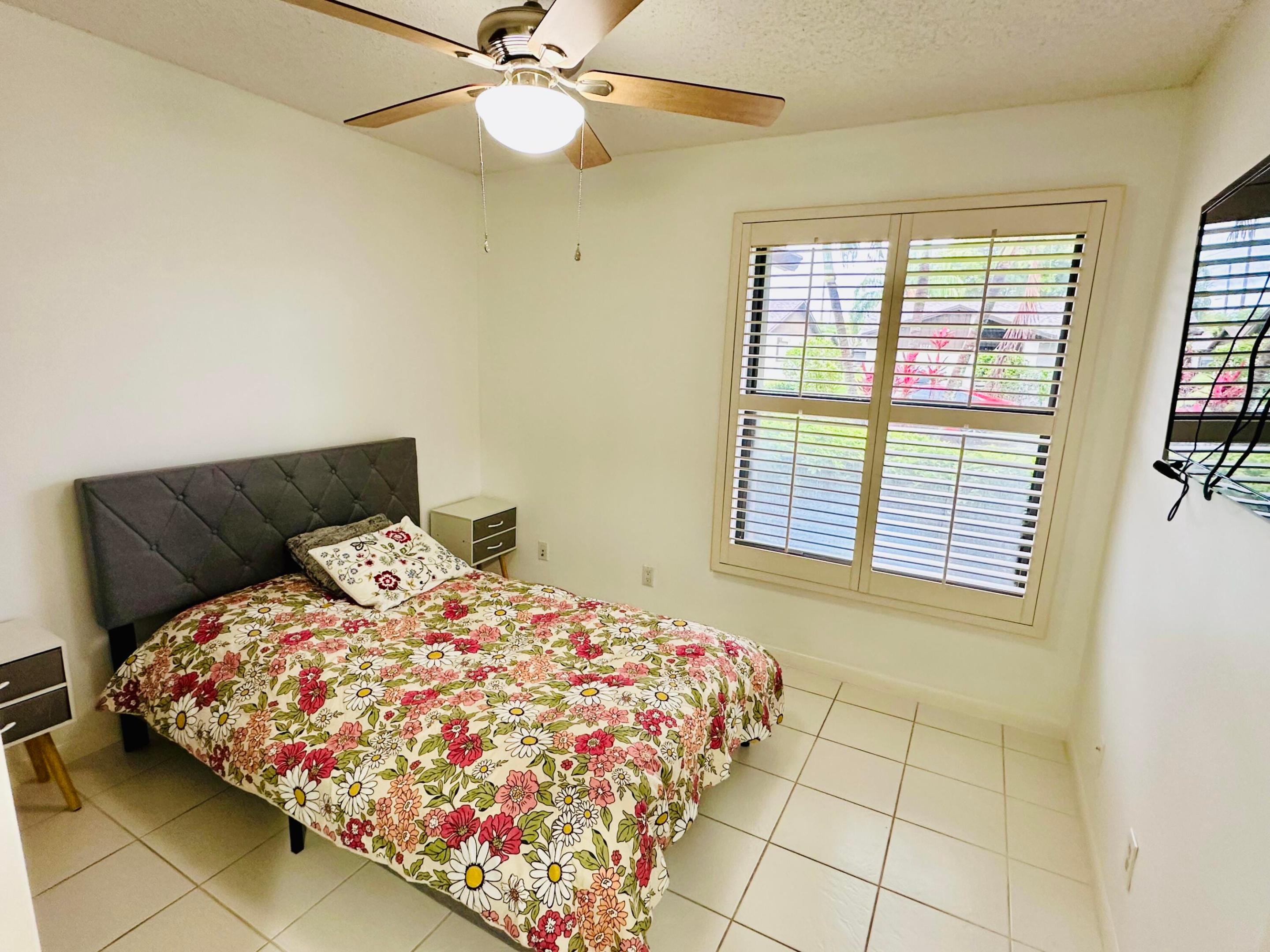 KINGS POINT 13 - Residential Lease