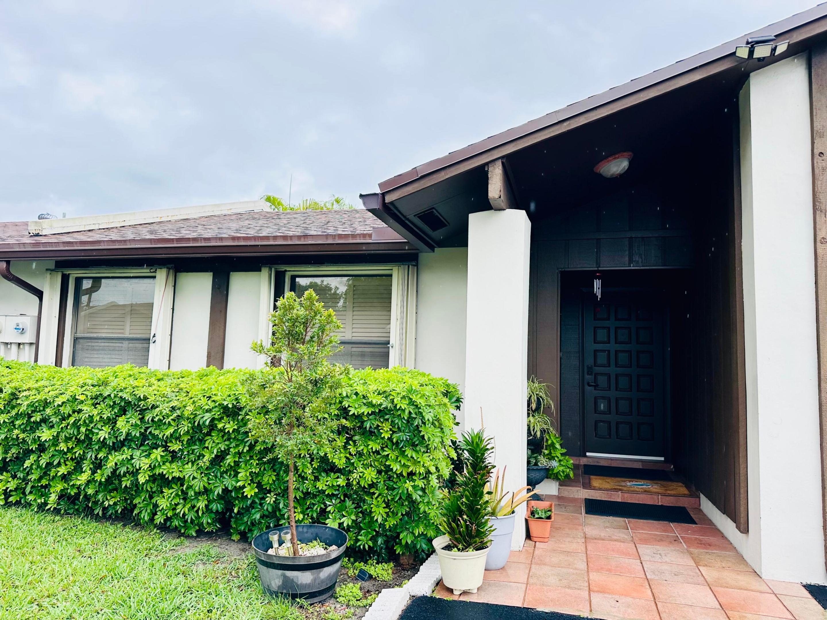 KINGS POINT 13 - Residential Lease