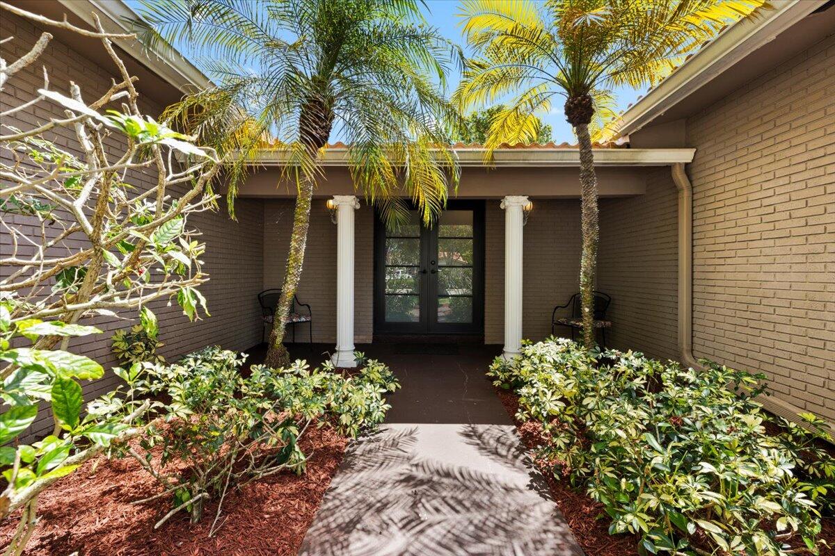 CORAL SPRINGS COUNTRY CLUB - Residential