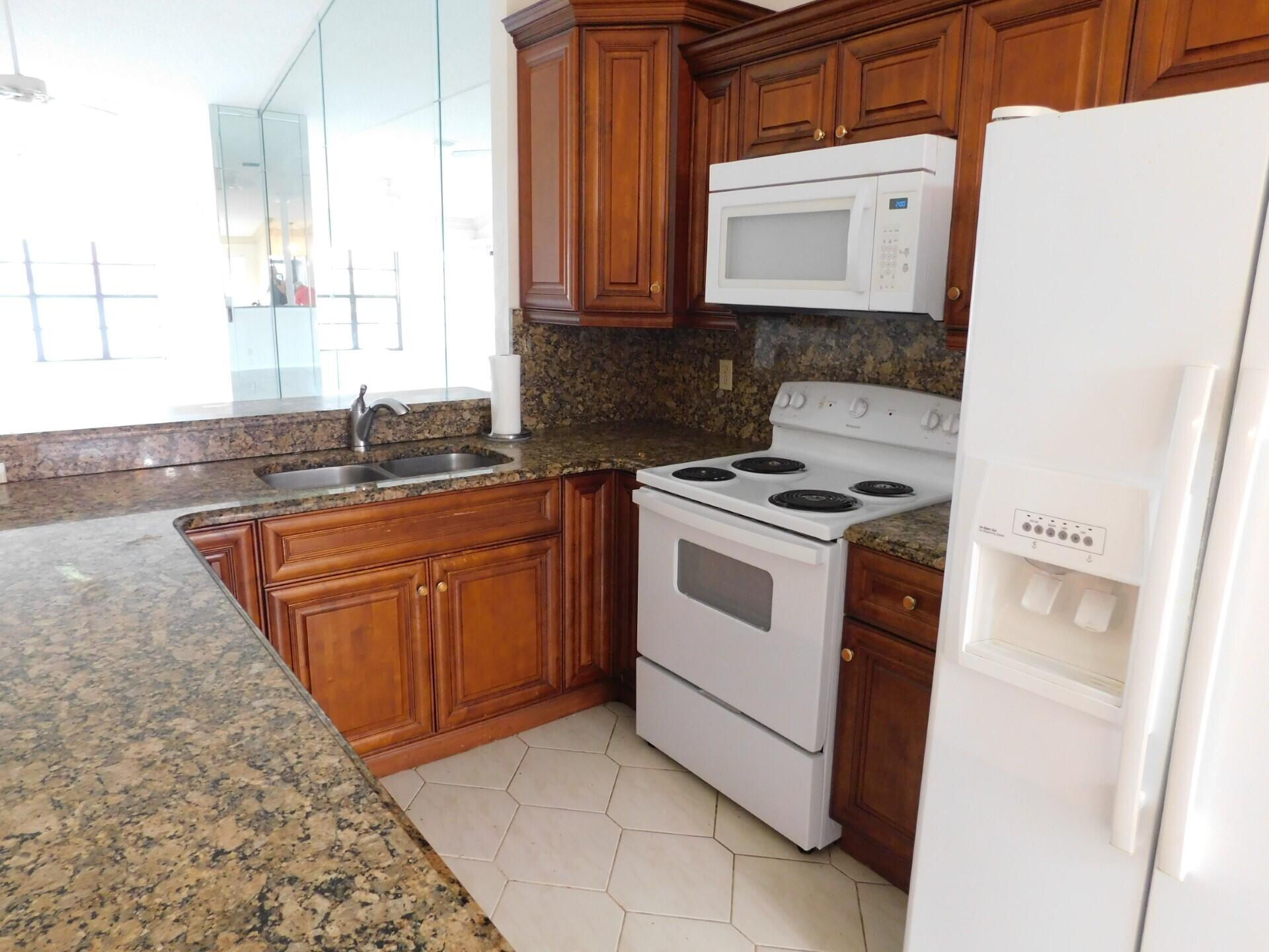 Country Greens Southpointe - Residential Lease