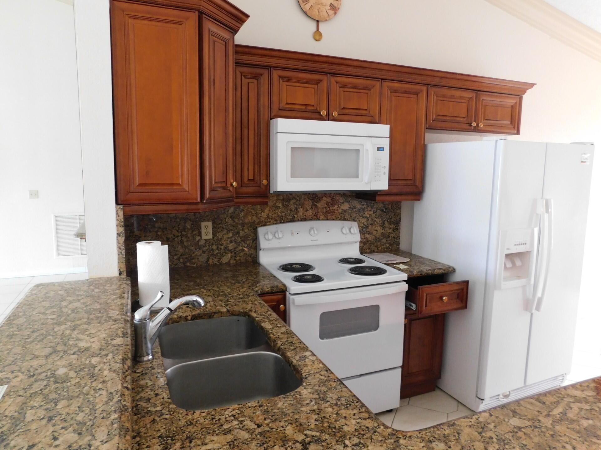 Country Greens Southpointe - Residential Lease