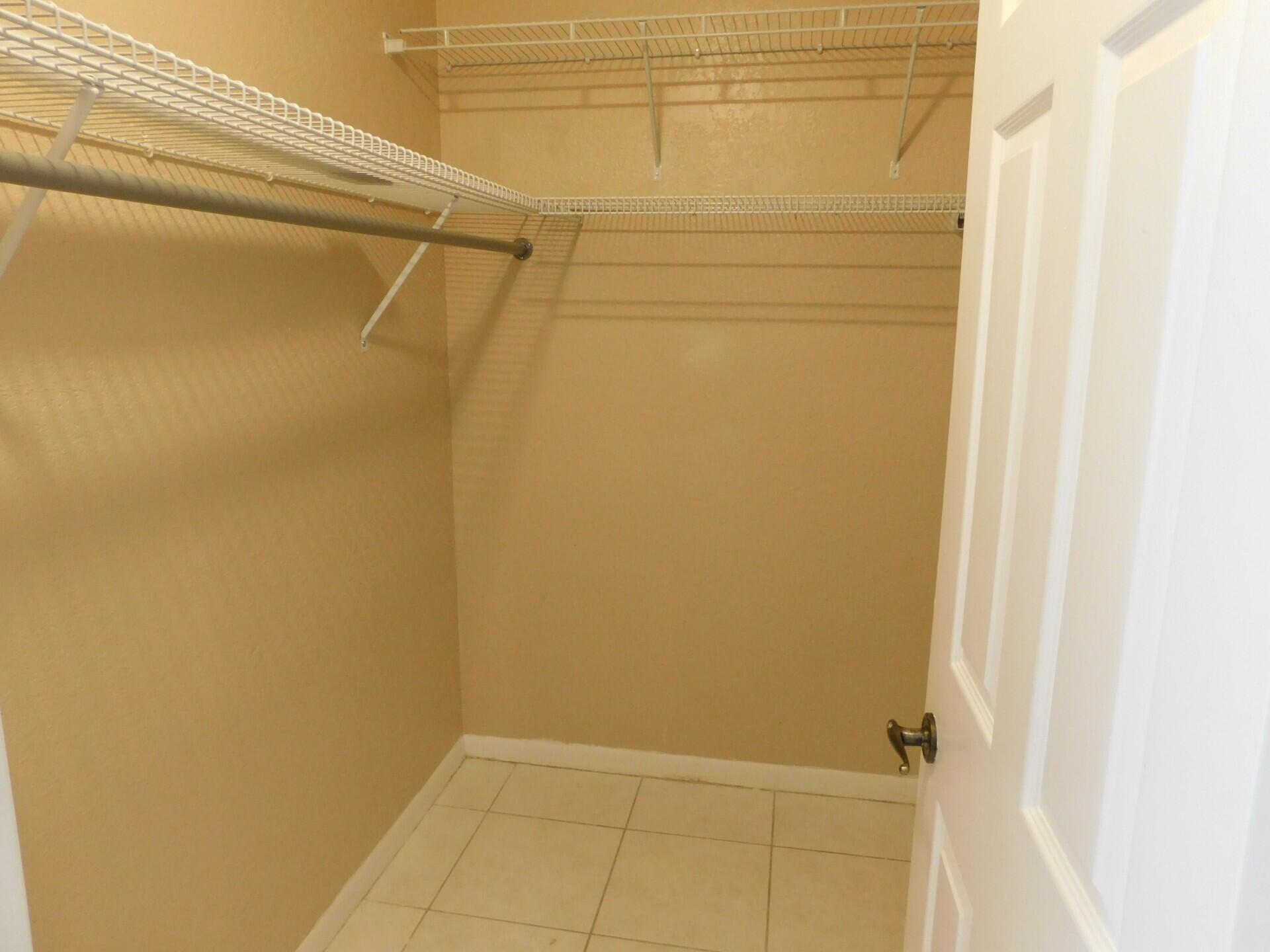 Country Greens Southpointe - Residential Lease