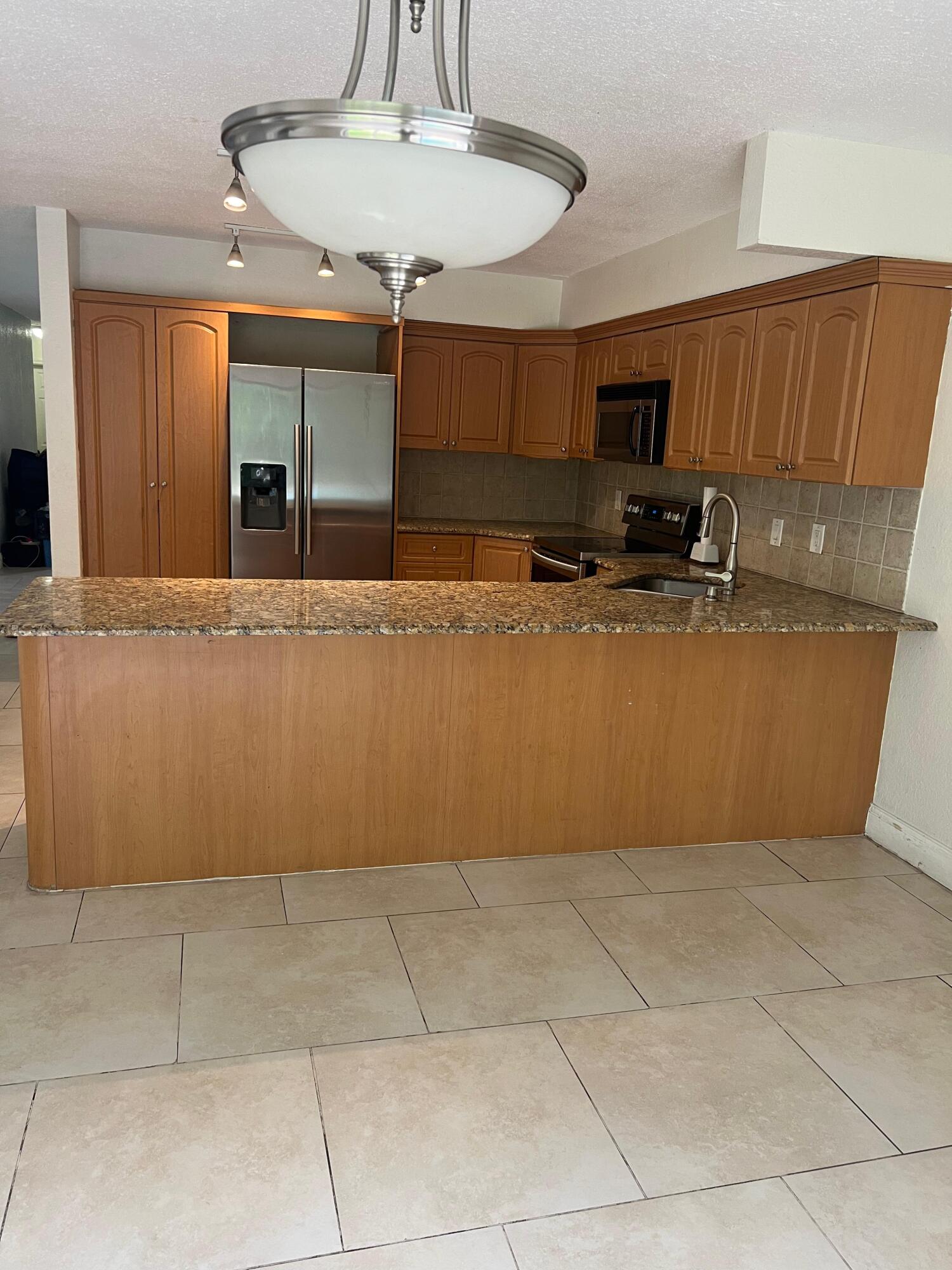 FOREST HILLS SOUTH - Residential