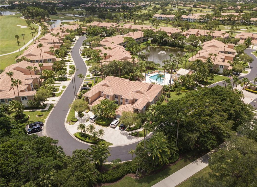 LEGENDS CONDO - Residential