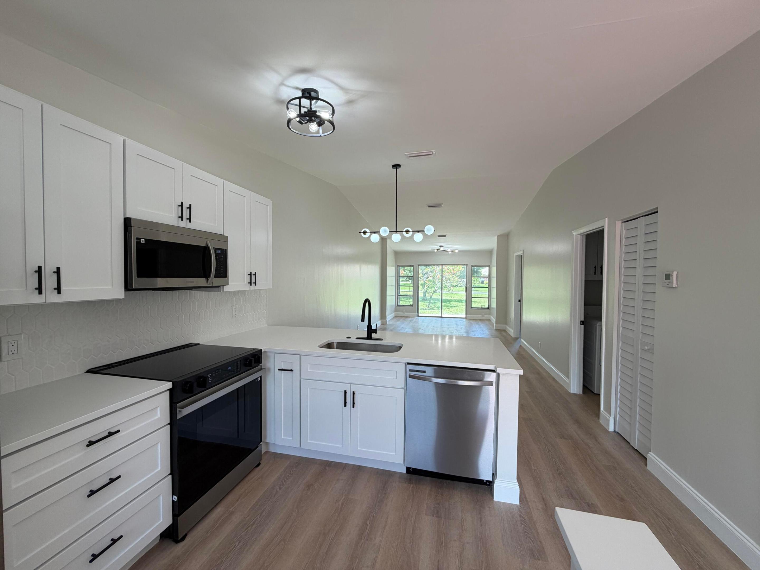 WHISPER WALK - Residential