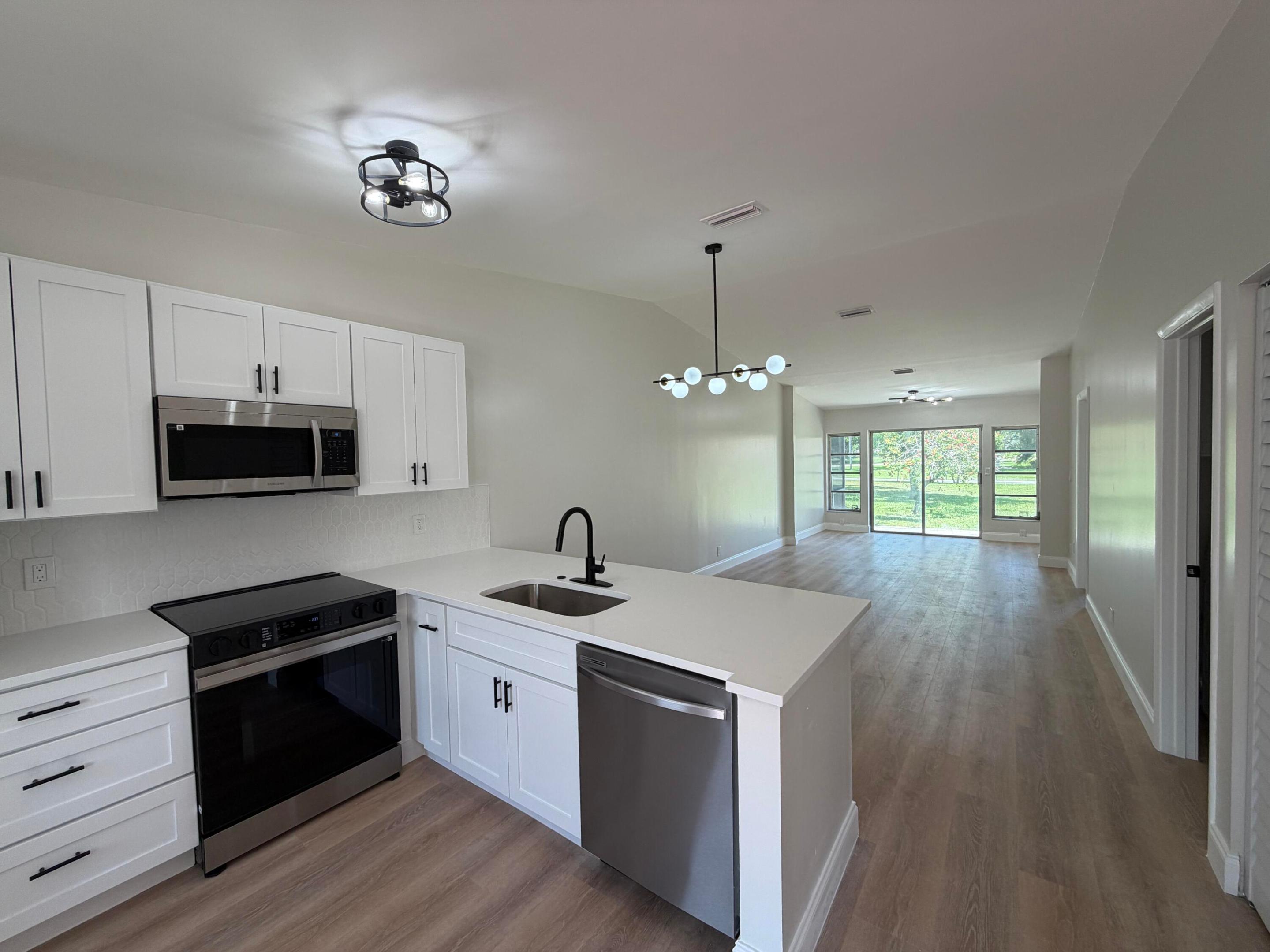 WHISPER WALK - Residential