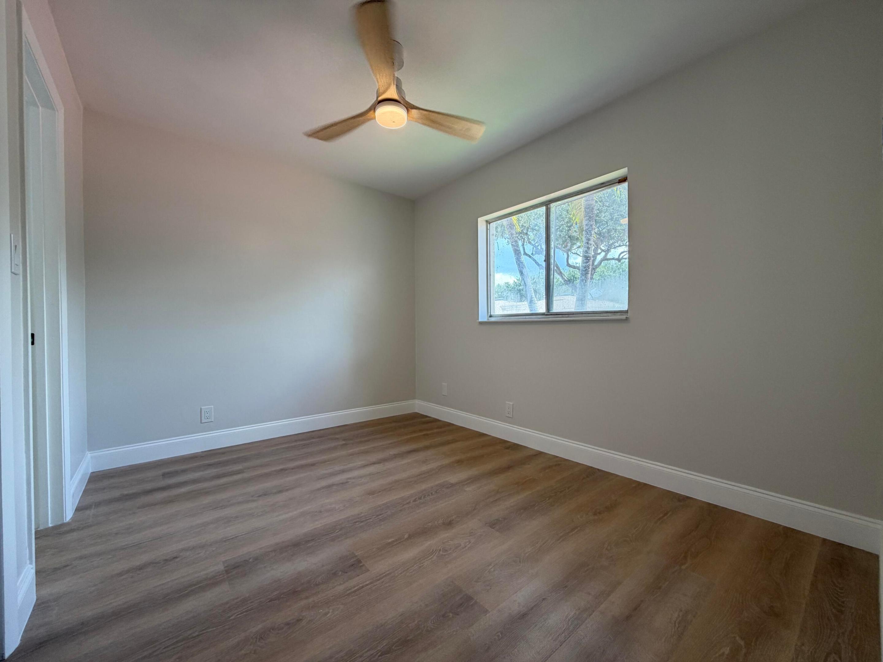WHISPER WALK - Residential