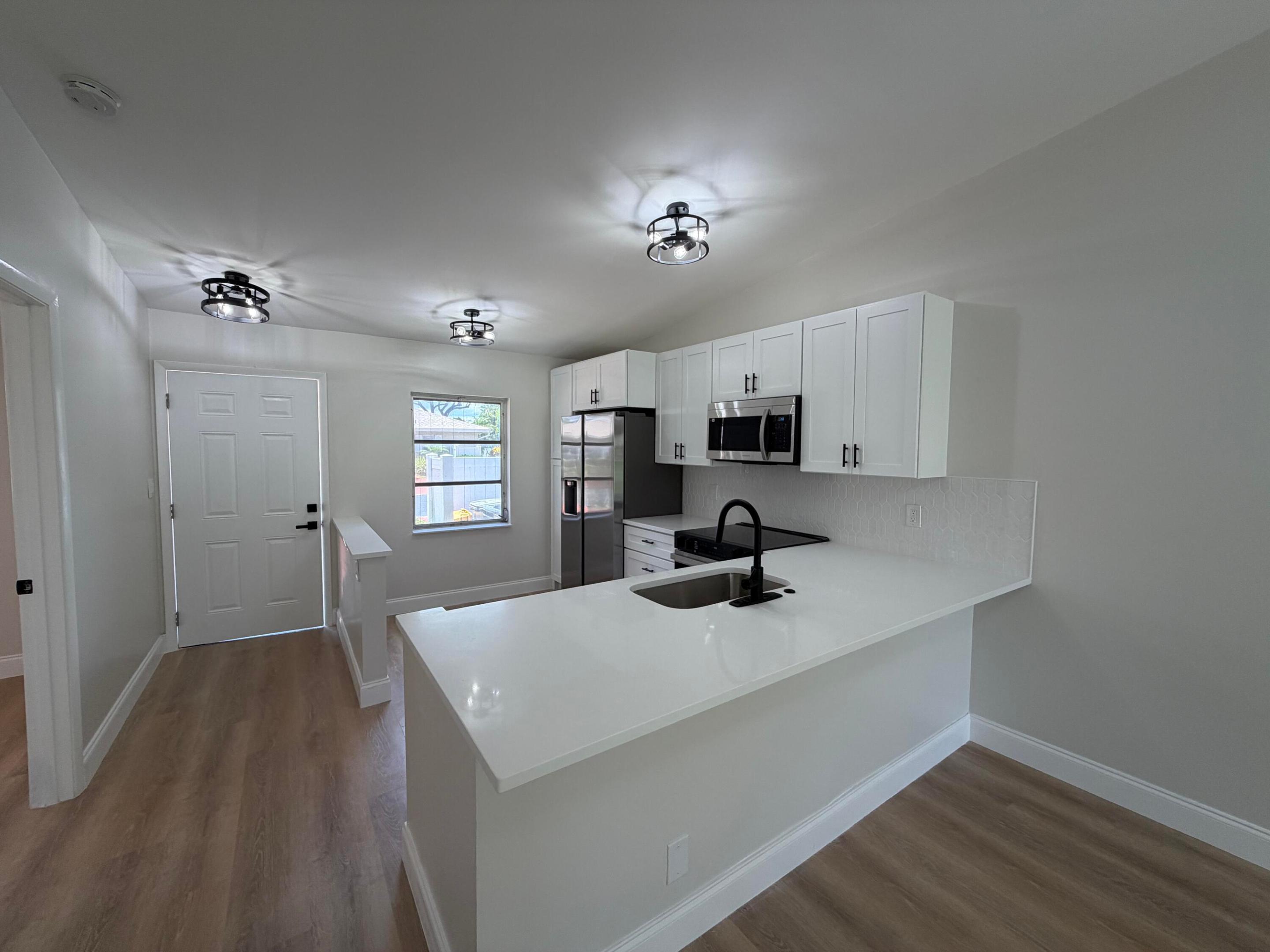 WHISPER WALK - Residential