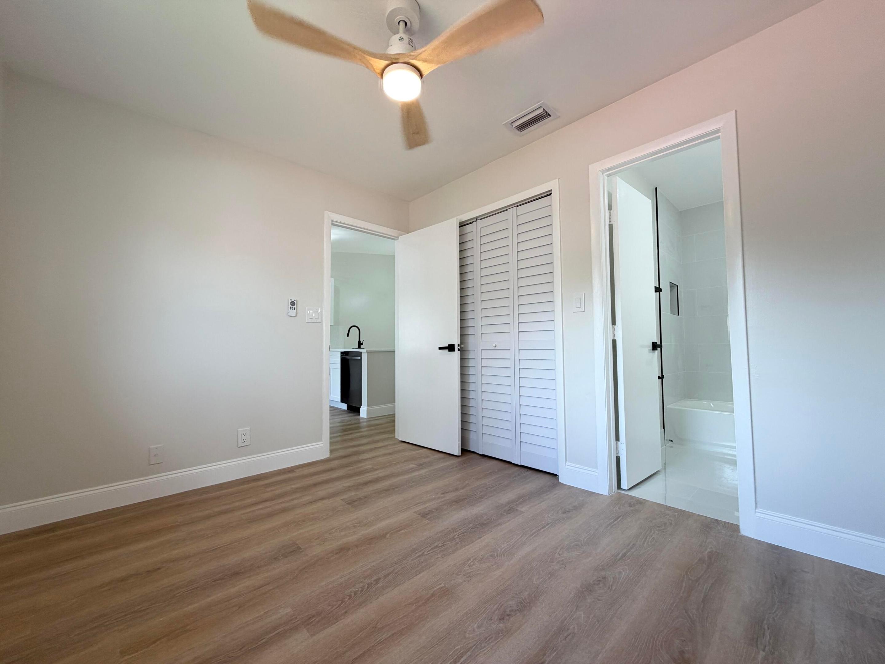 WHISPER WALK - Residential