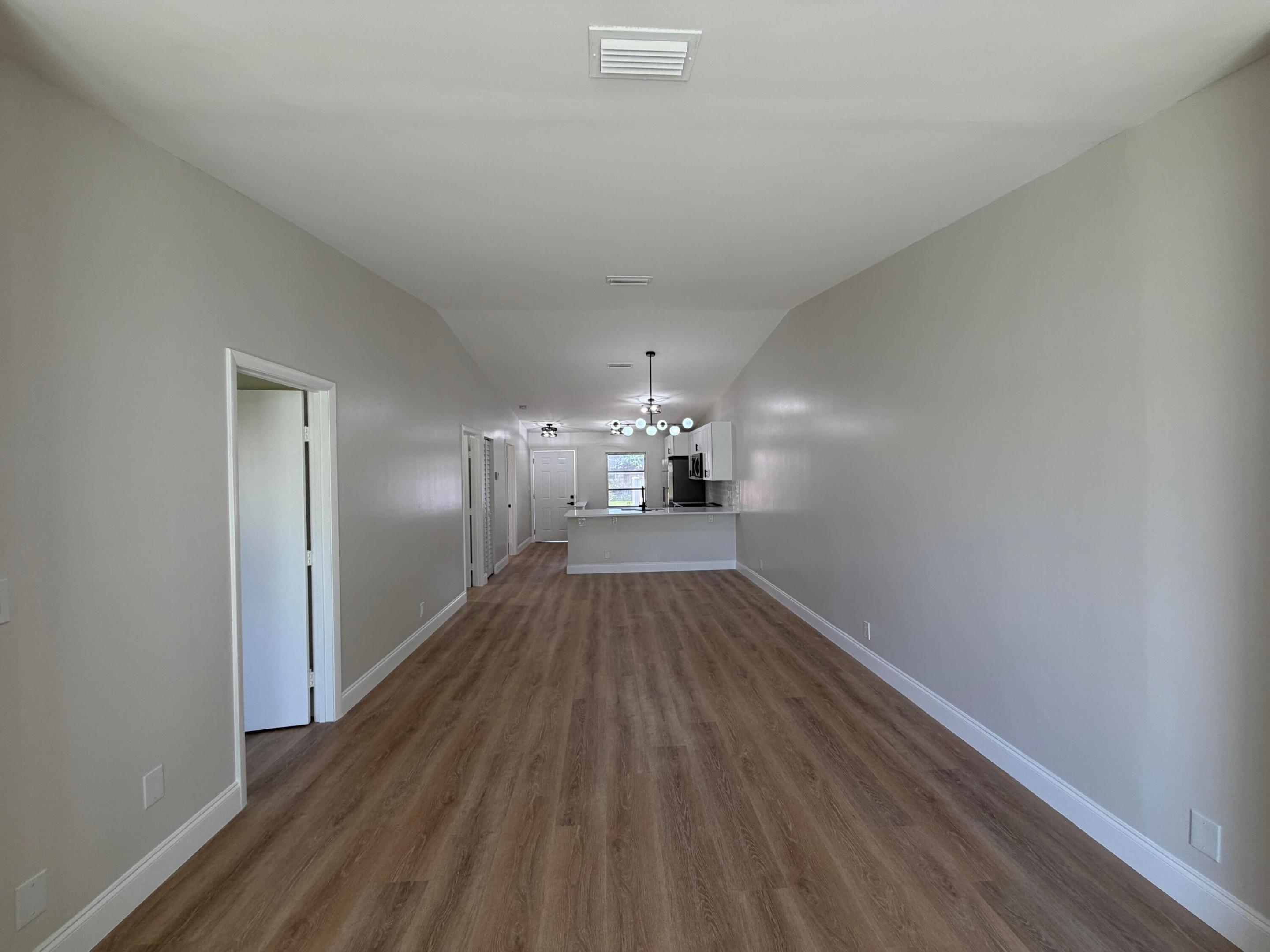 WHISPER WALK - Residential