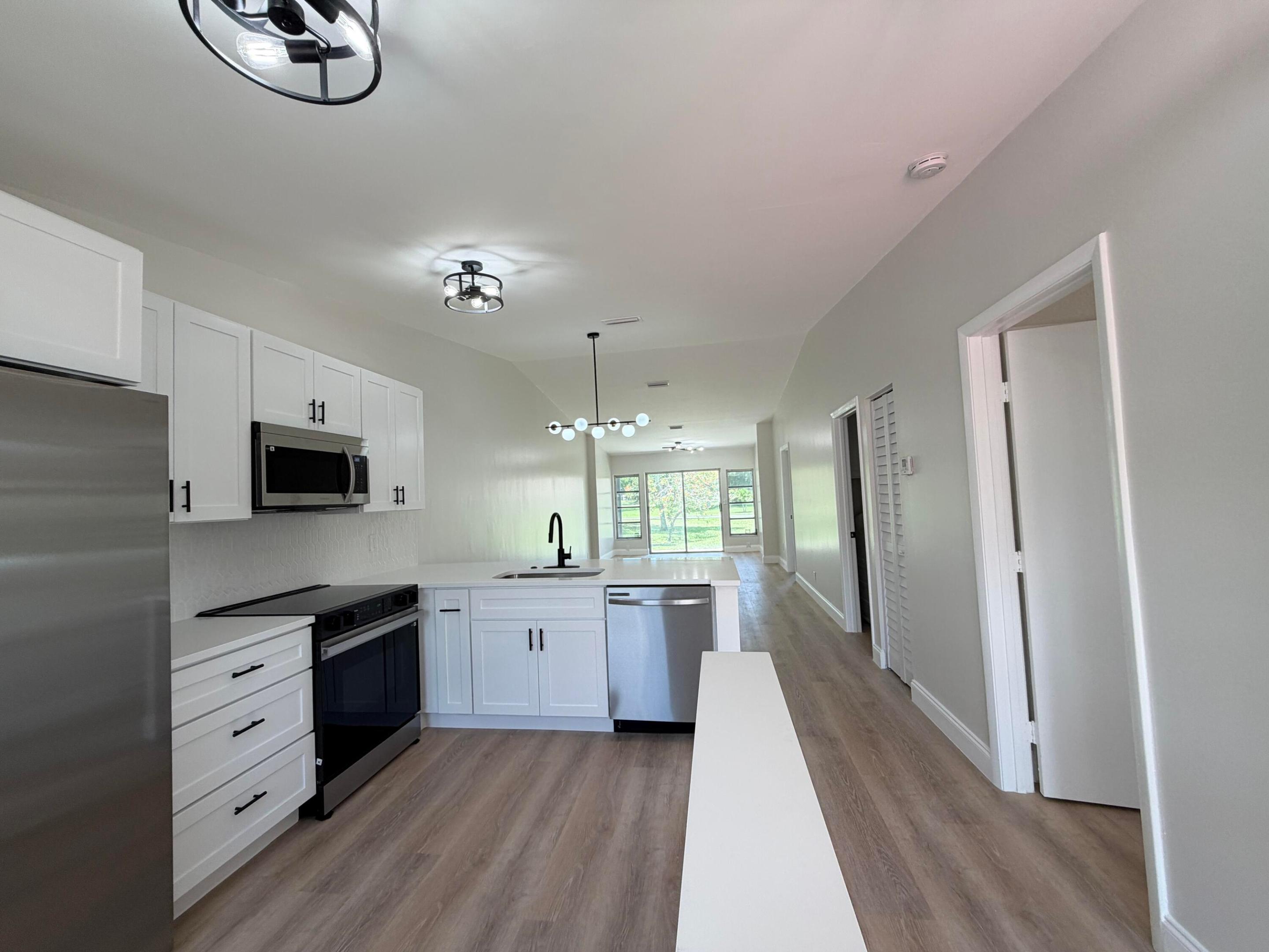 WHISPER WALK - Residential