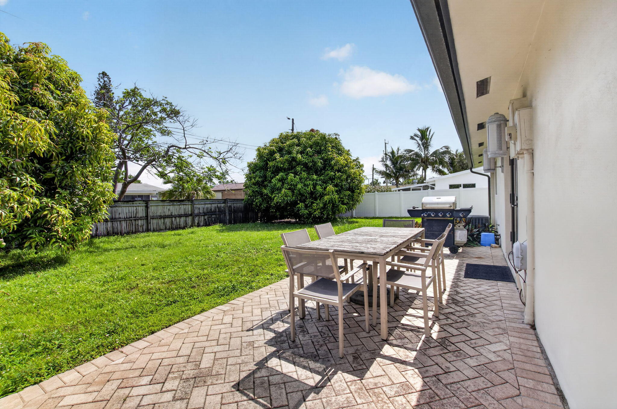 SPANISH VILLAGE - Residential Lease