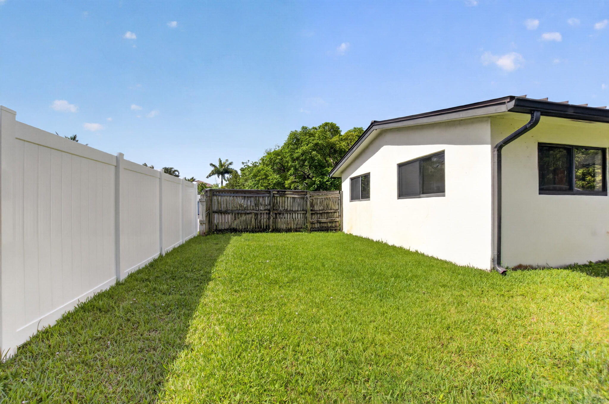 SPANISH VILLAGE - Residential Lease