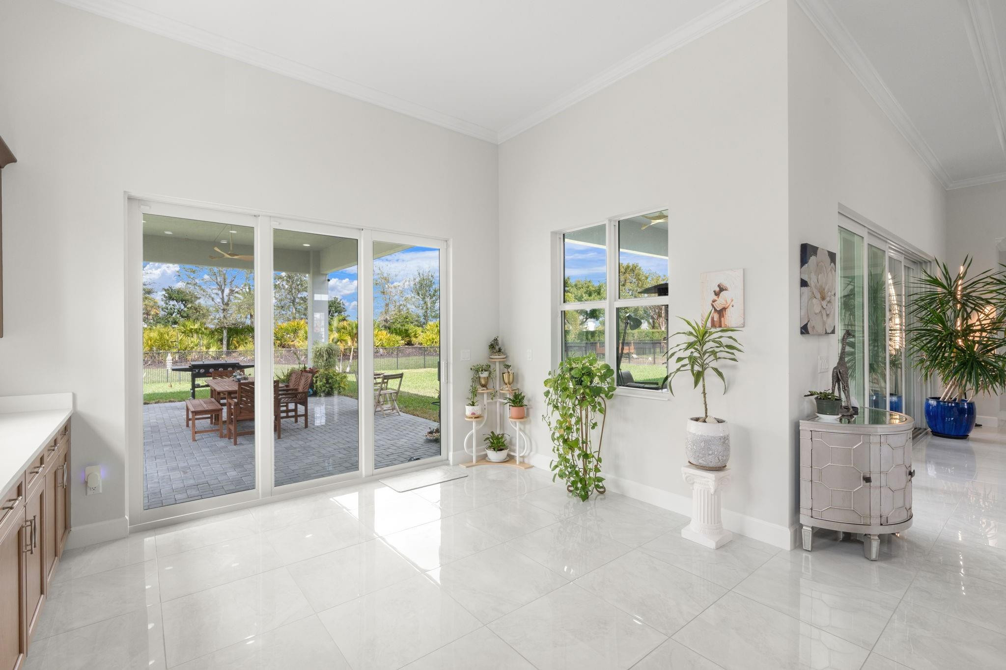 WESTLAKE - Residential Lease