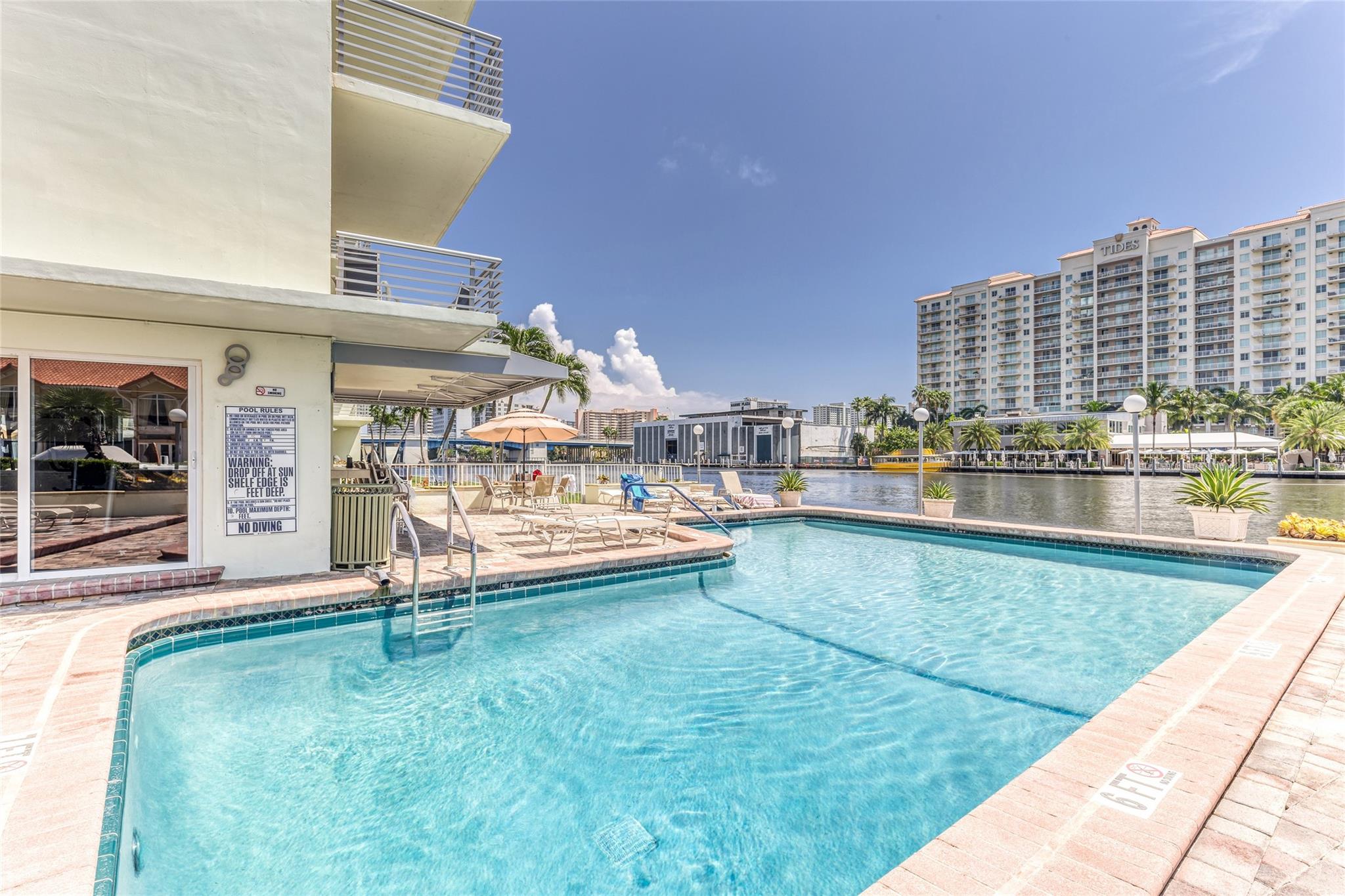 LAUDERDALE TOWER - Residential