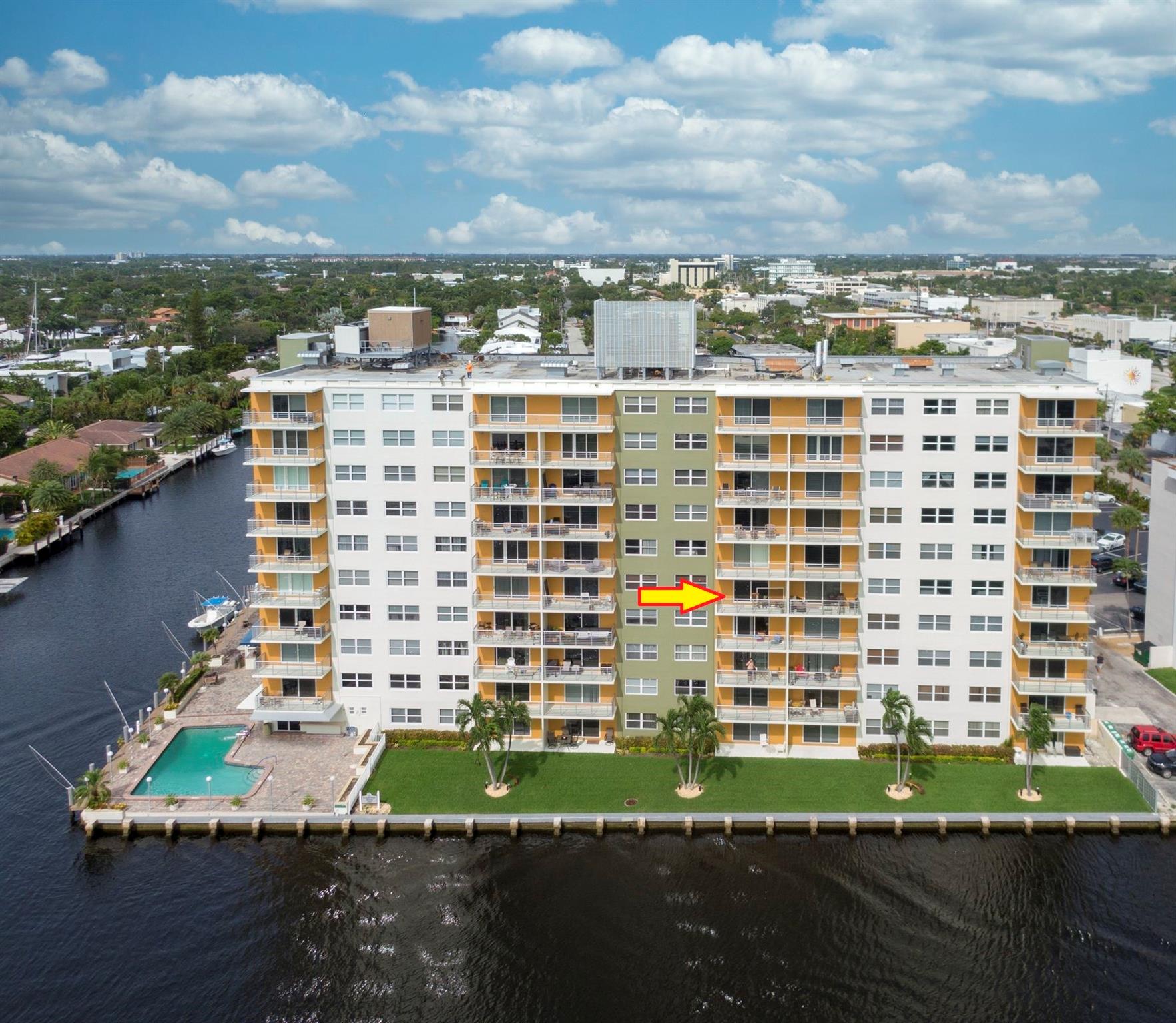 LAUDERDALE TOWER - Residential