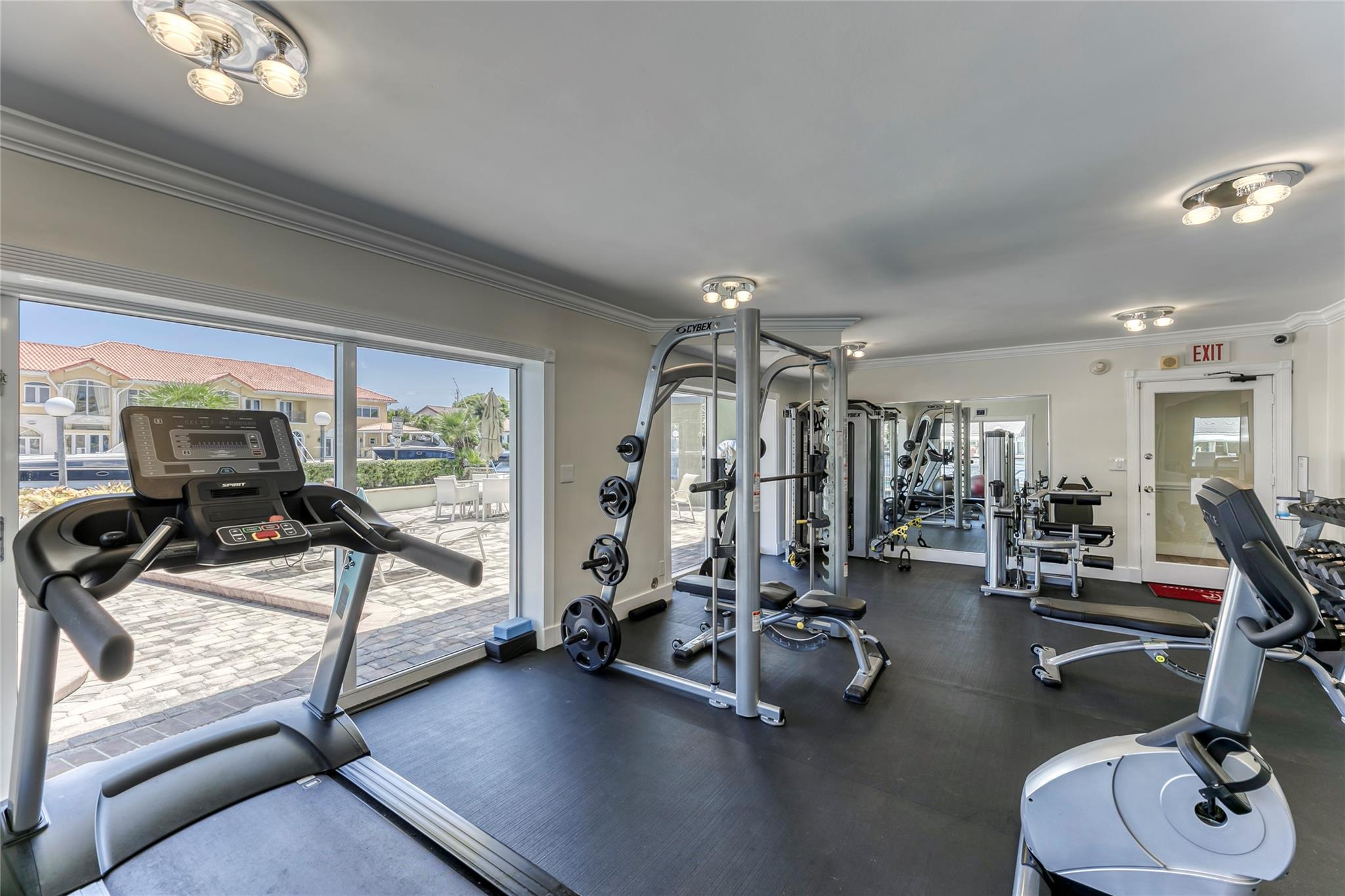 LAUDERDALE TOWER - Residential