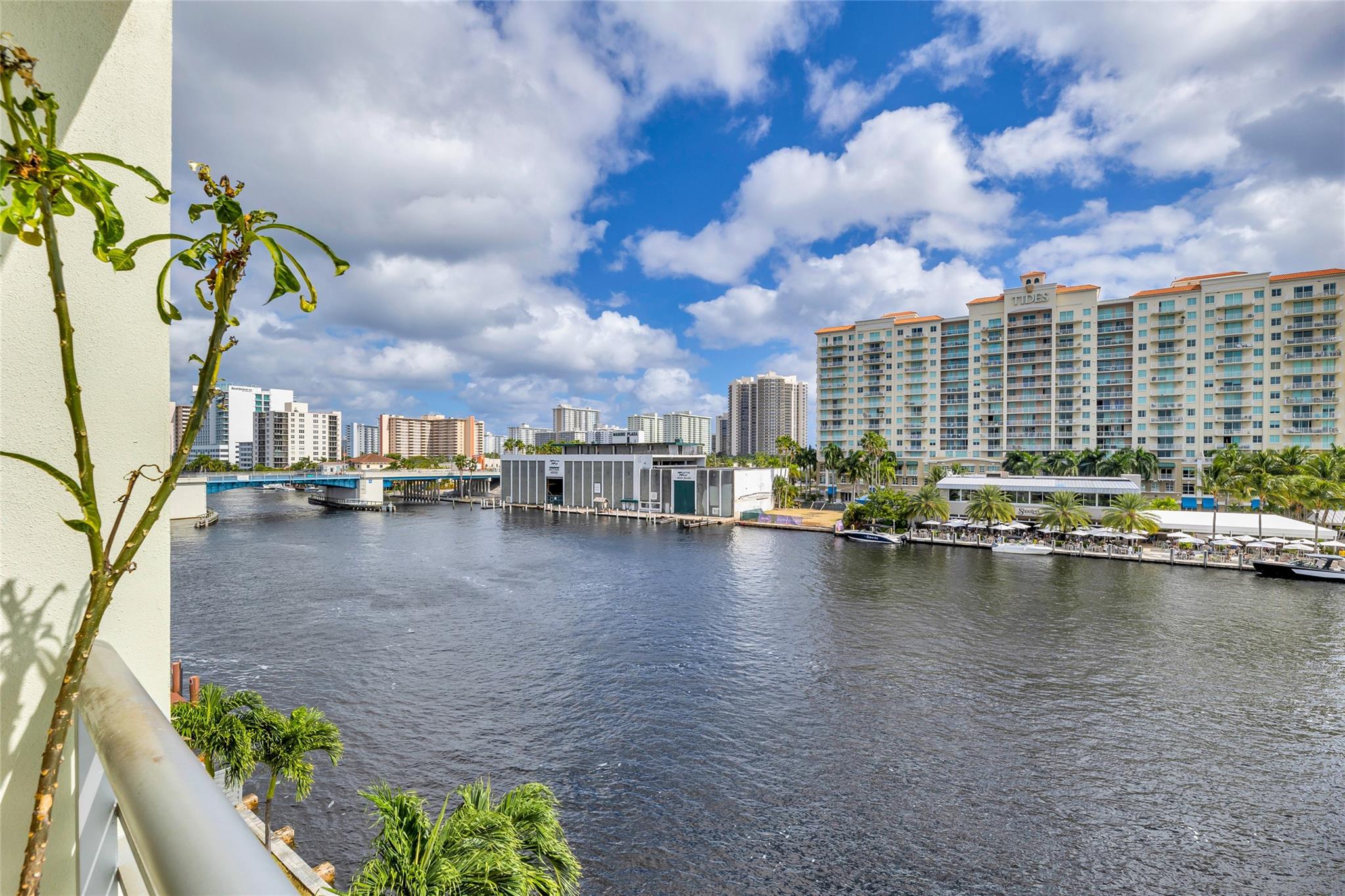 LAUDERDALE TOWER - Residential