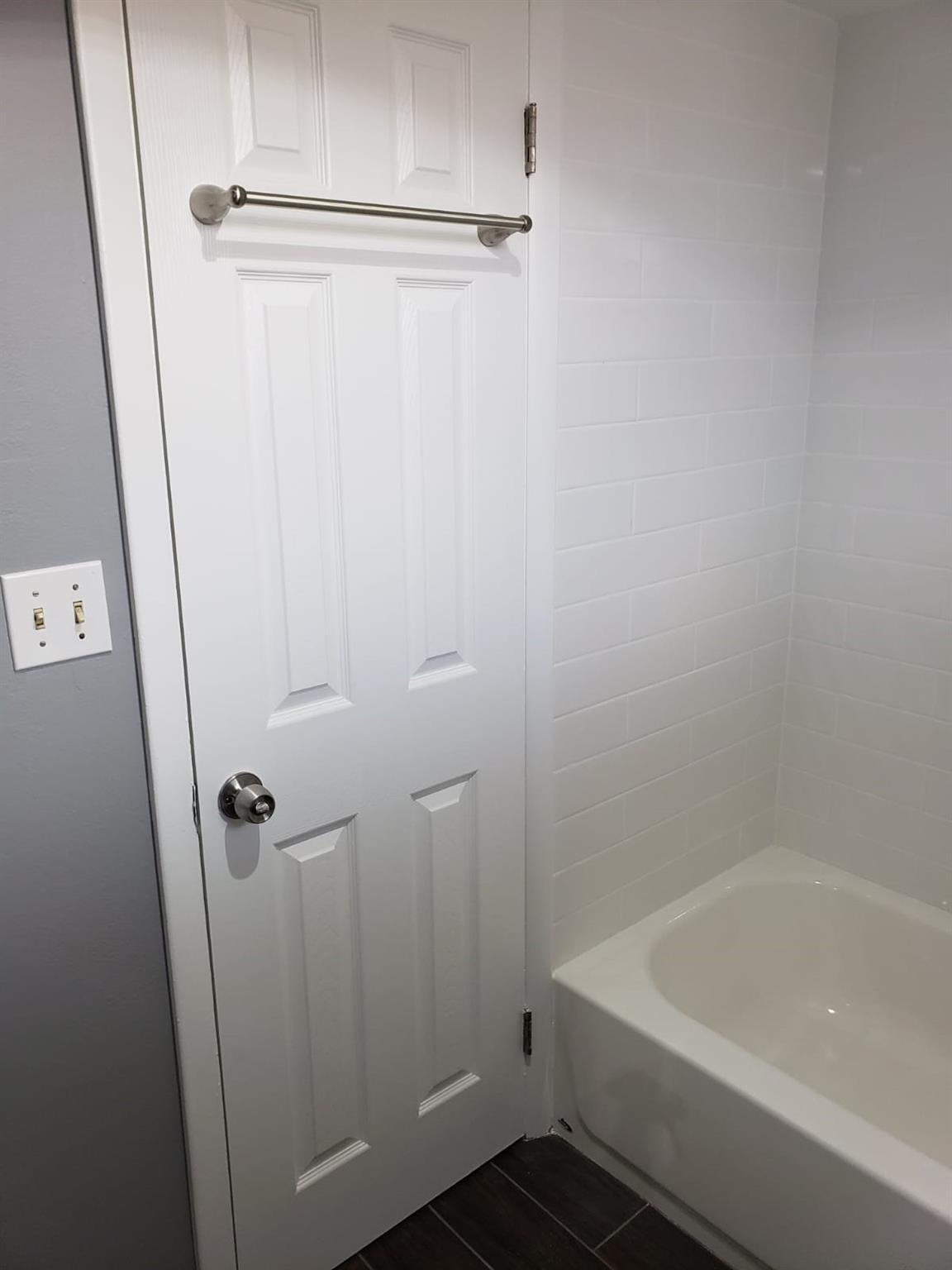 POLYNESIAN GARDENS CONDOMINIUM - Residential Lease