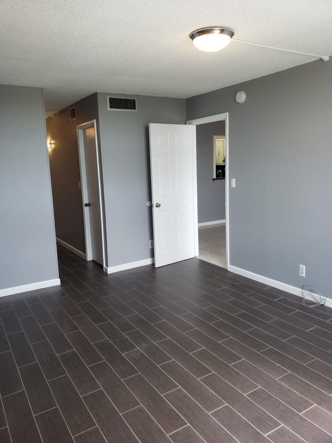 POLYNESIAN GARDENS CONDOMINIUM - Residential Lease