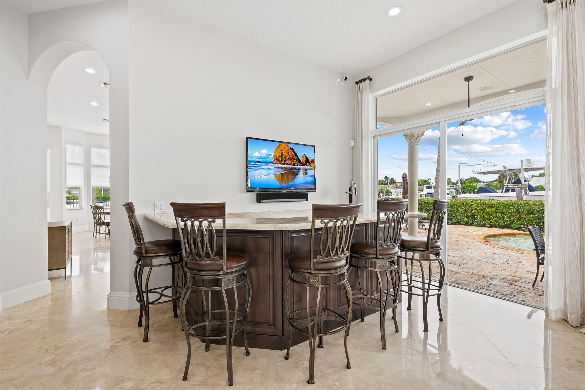 COUNTRY CLUB ISLES - Residential