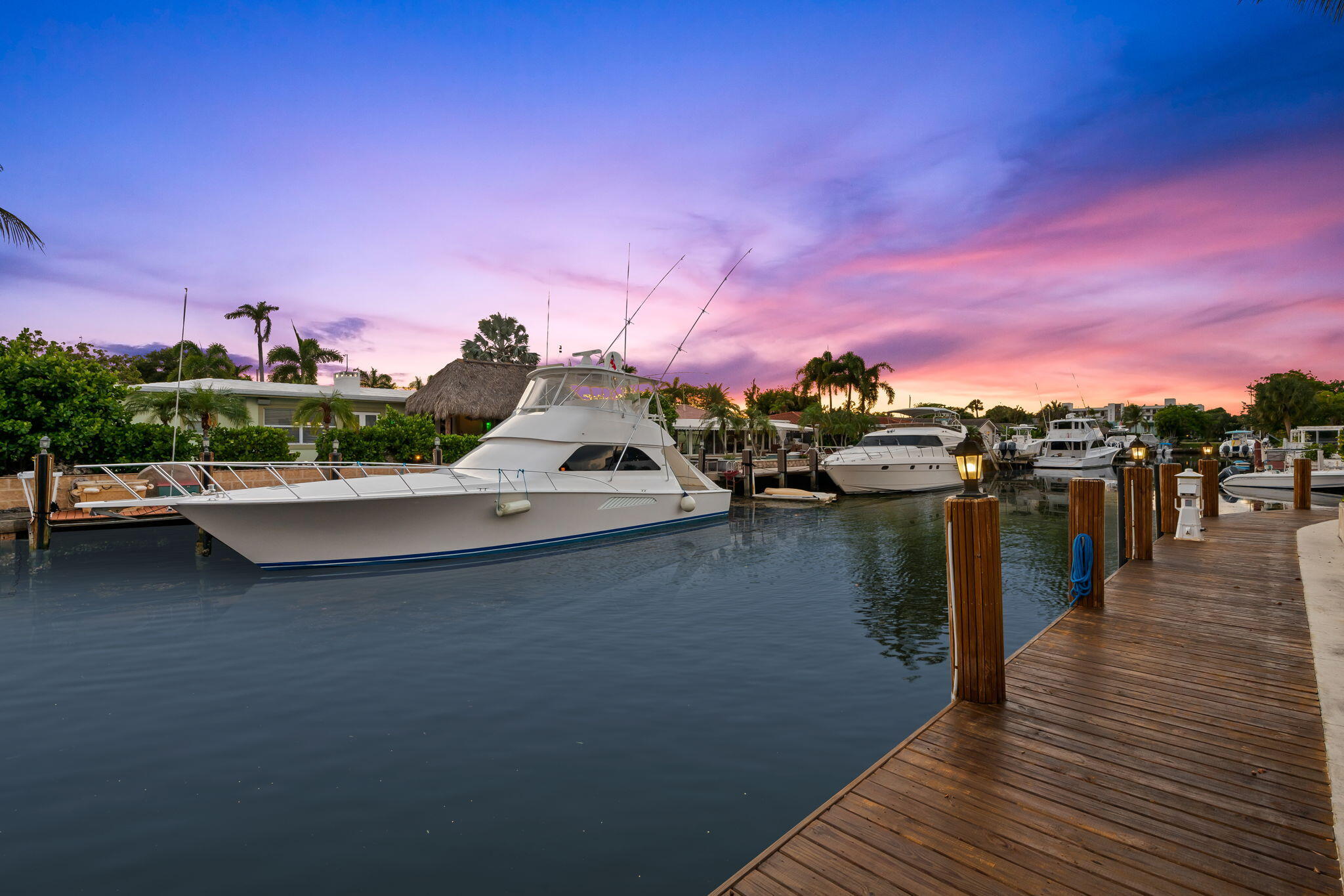 COUNTRY CLUB ISLES - Residential