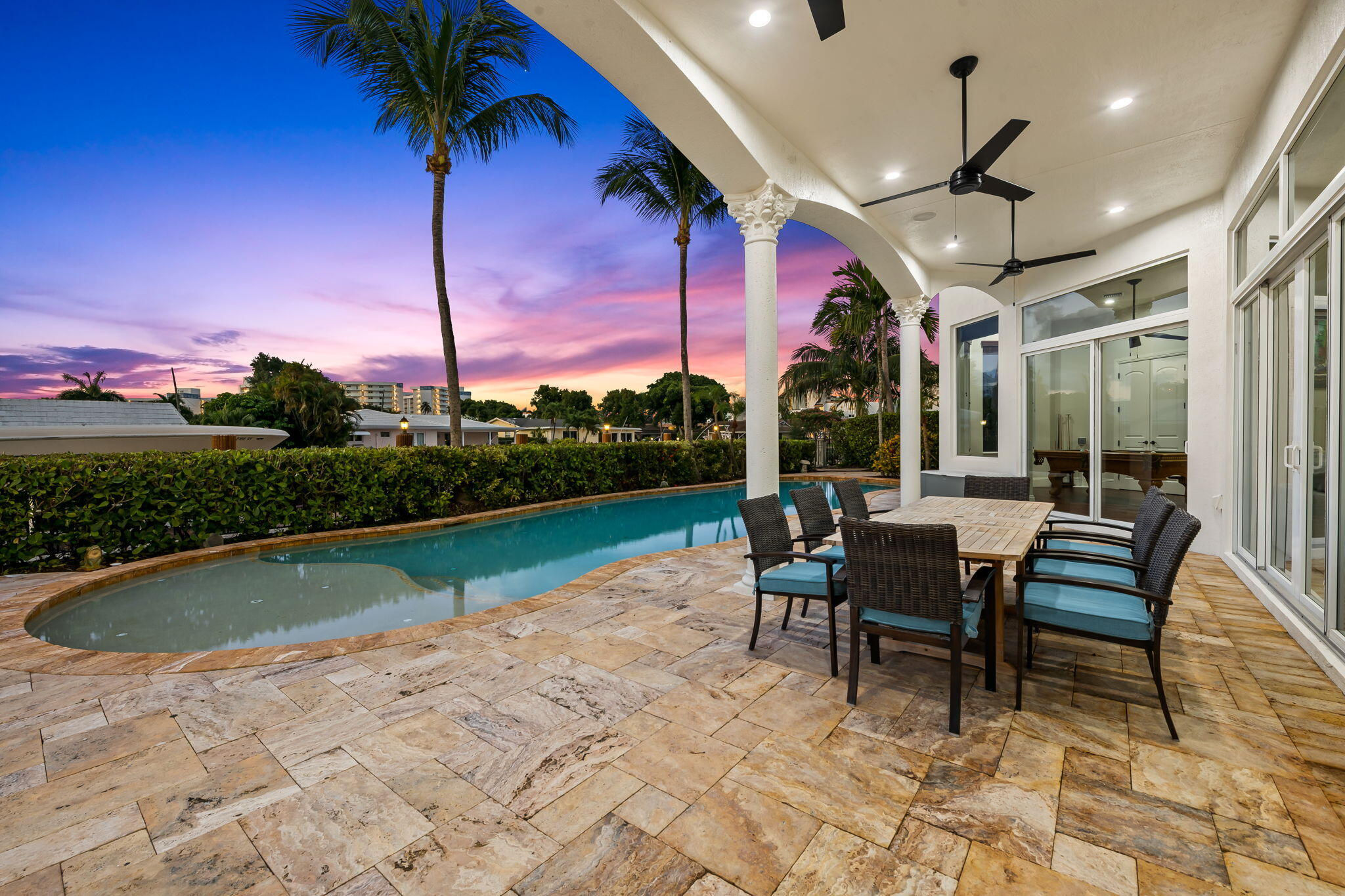 COUNTRY CLUB ISLES - Residential