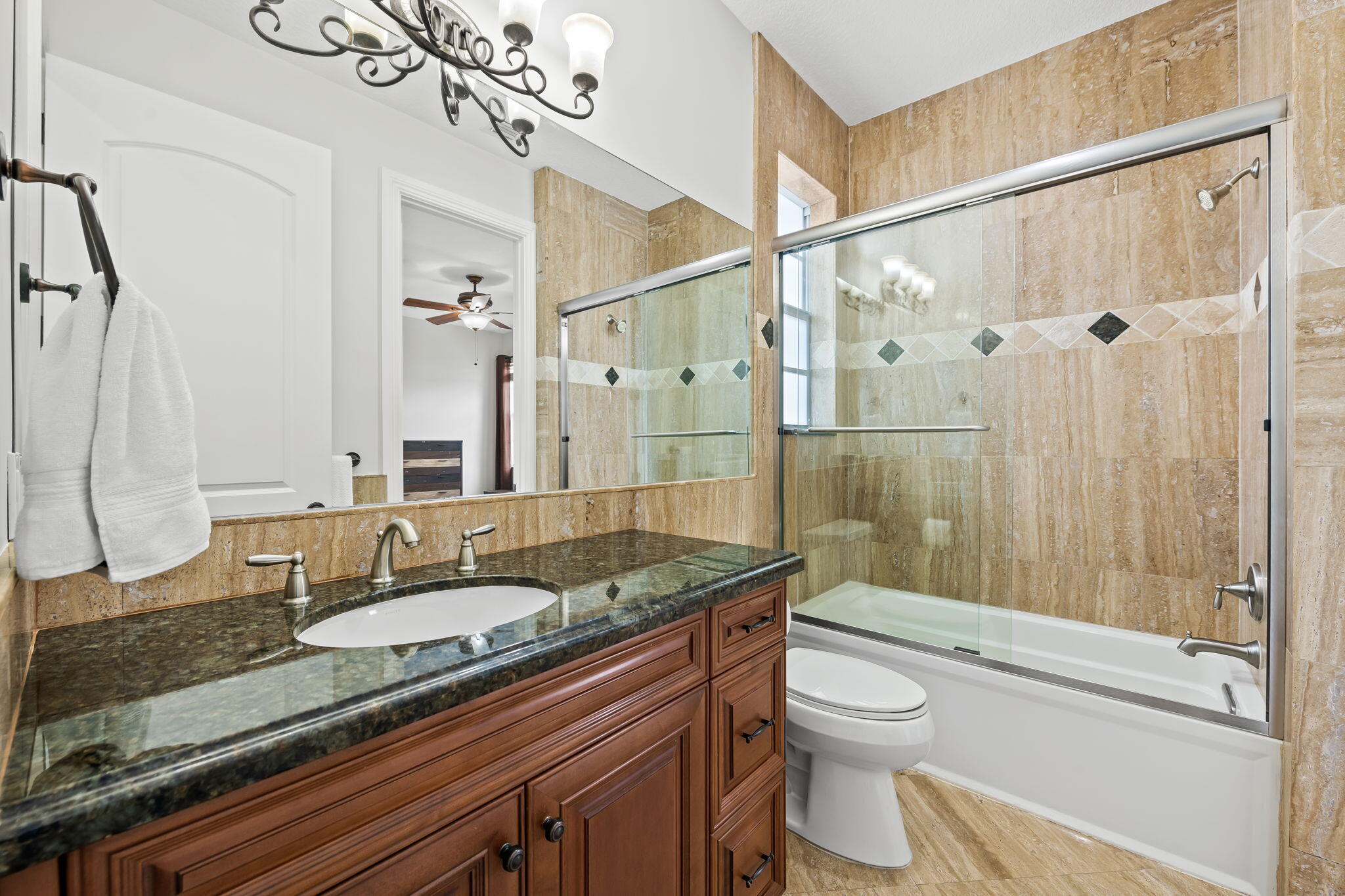 COUNTRY CLUB ISLES - Residential