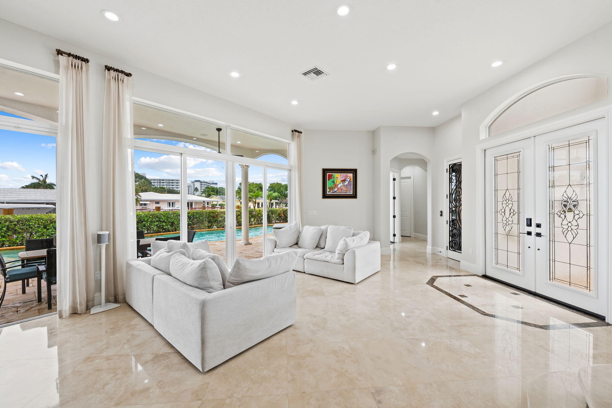 COUNTRY CLUB ISLES - Residential
