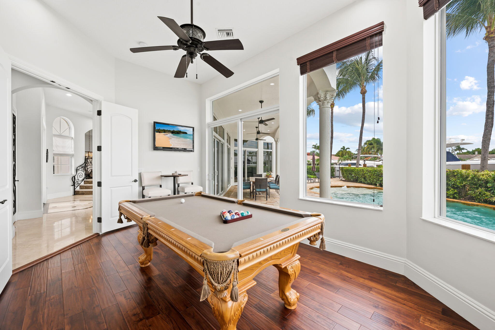 COUNTRY CLUB ISLES - Residential