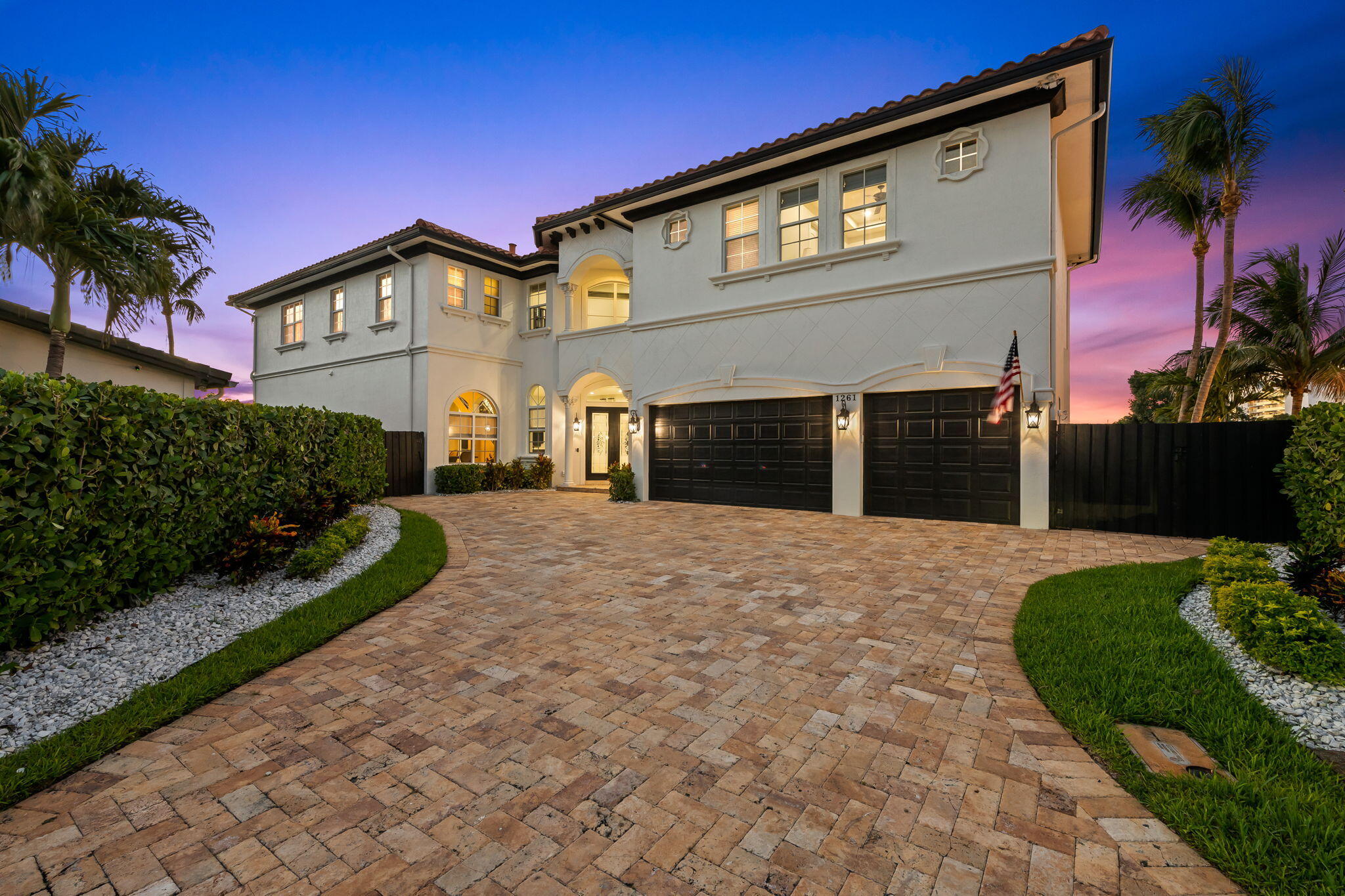 COUNTRY CLUB ISLES - Residential