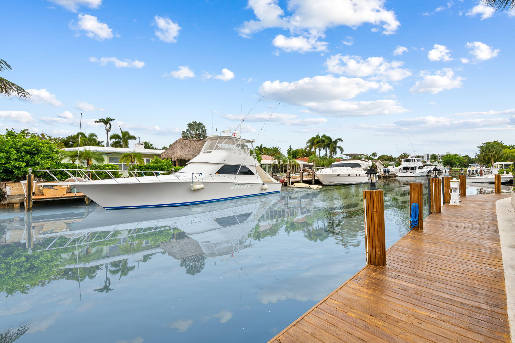 COUNTRY CLUB ISLES - Residential