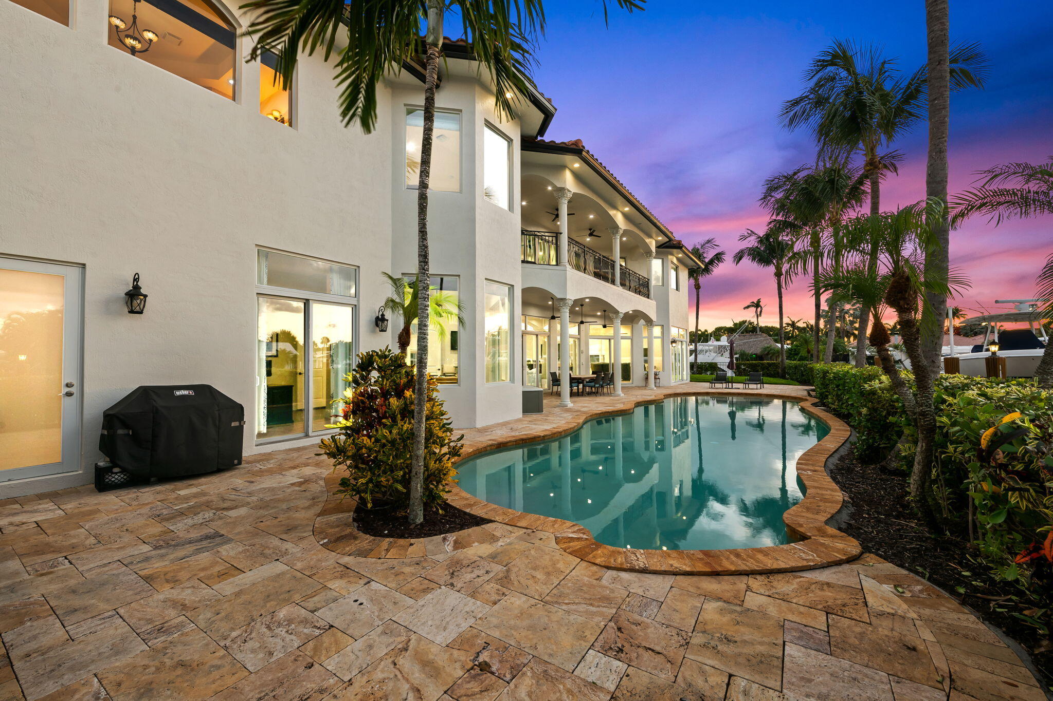 COUNTRY CLUB ISLES - Residential