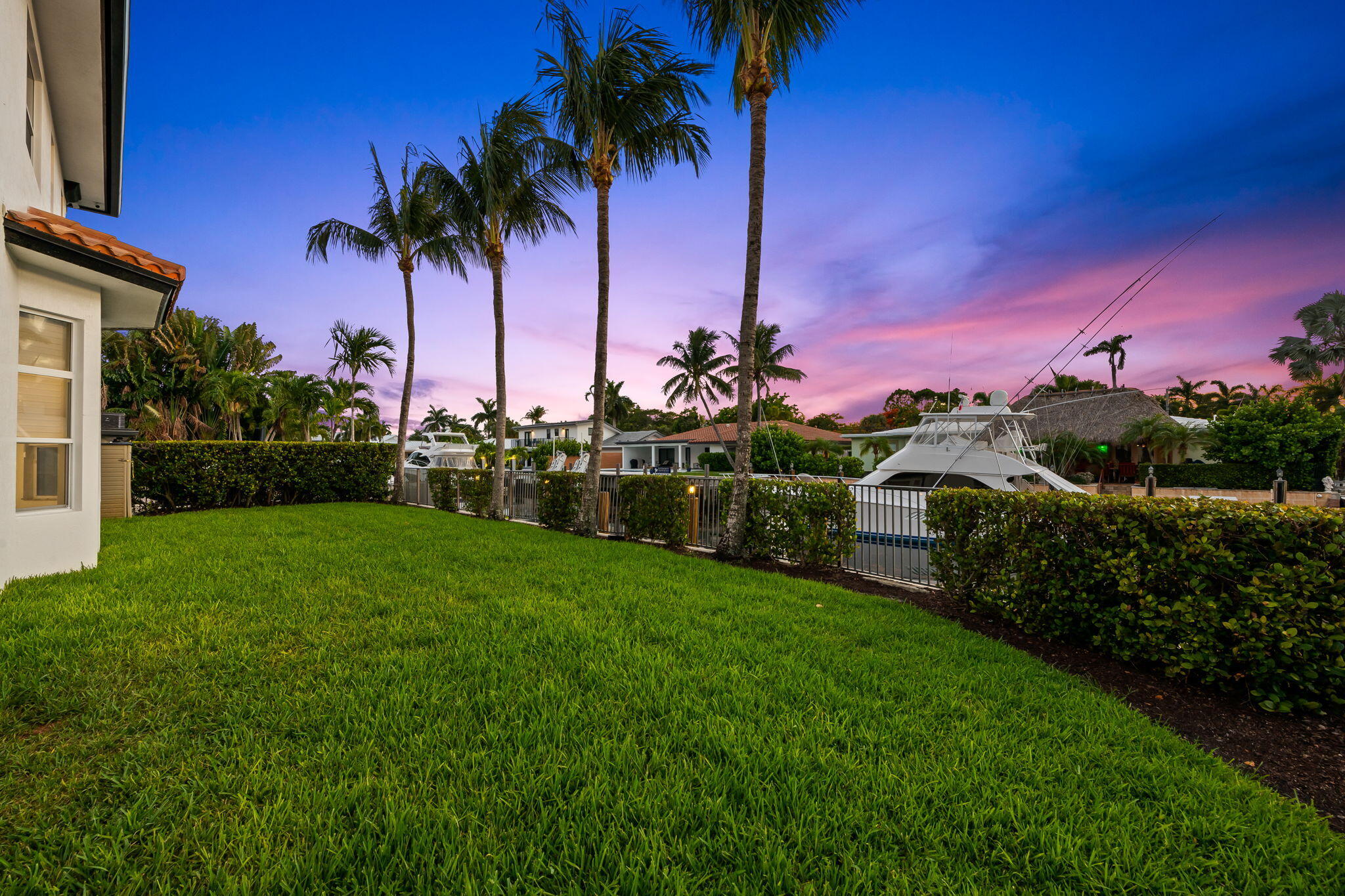 COUNTRY CLUB ISLES - Residential
