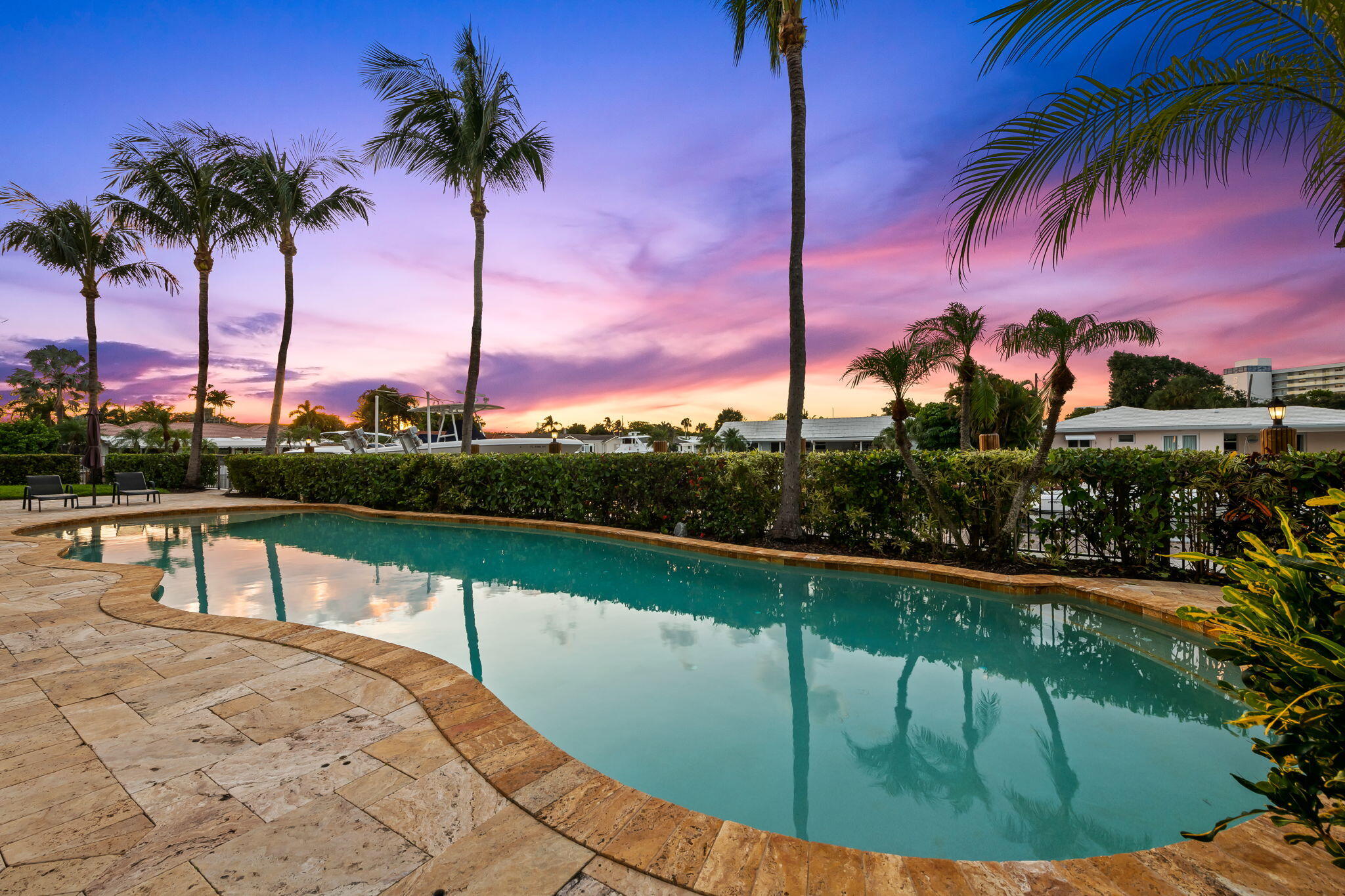 COUNTRY CLUB ISLES - Residential
