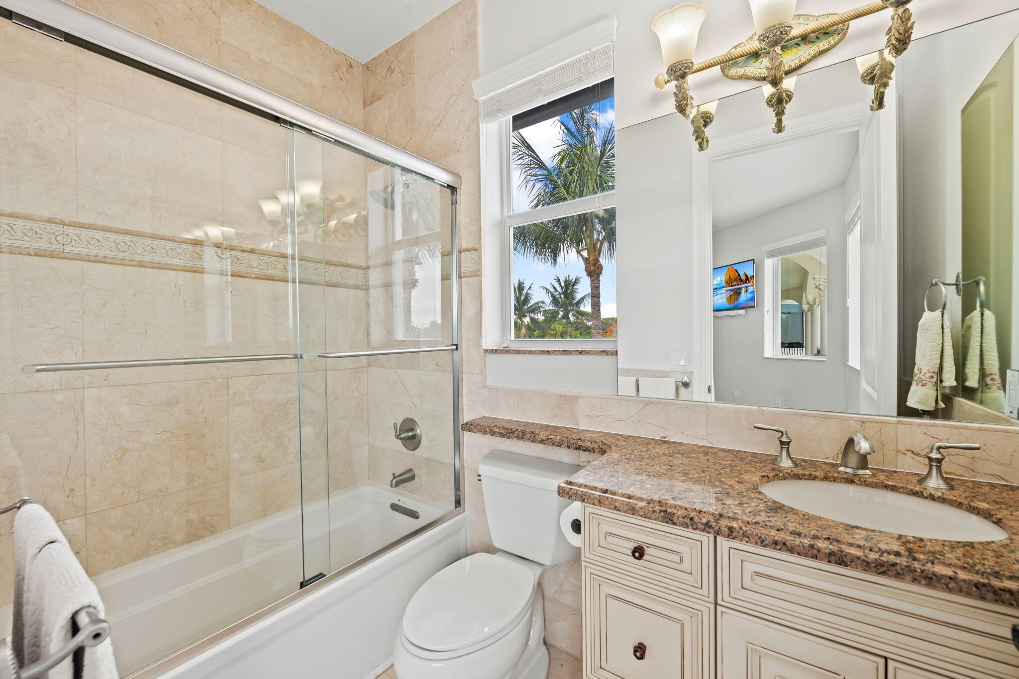 COUNTRY CLUB ISLES - Residential