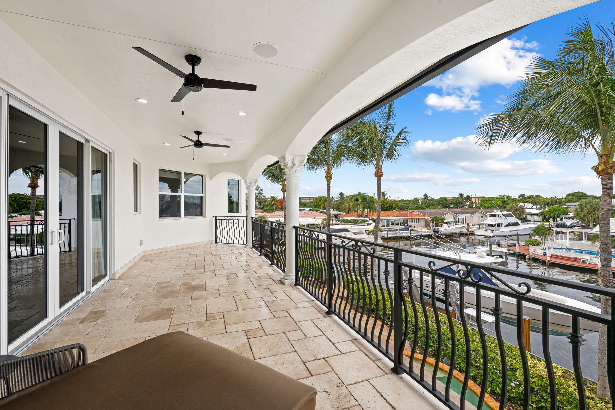COUNTRY CLUB ISLES - Residential