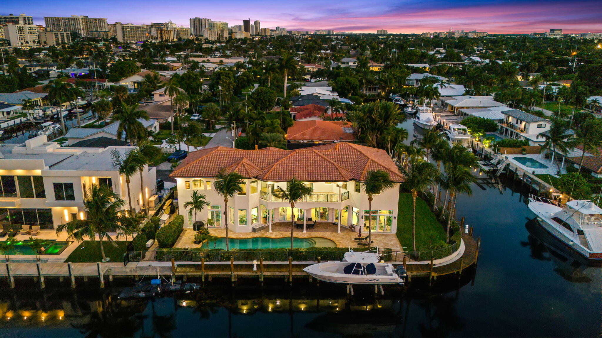 COUNTRY CLUB ISLES - Residential