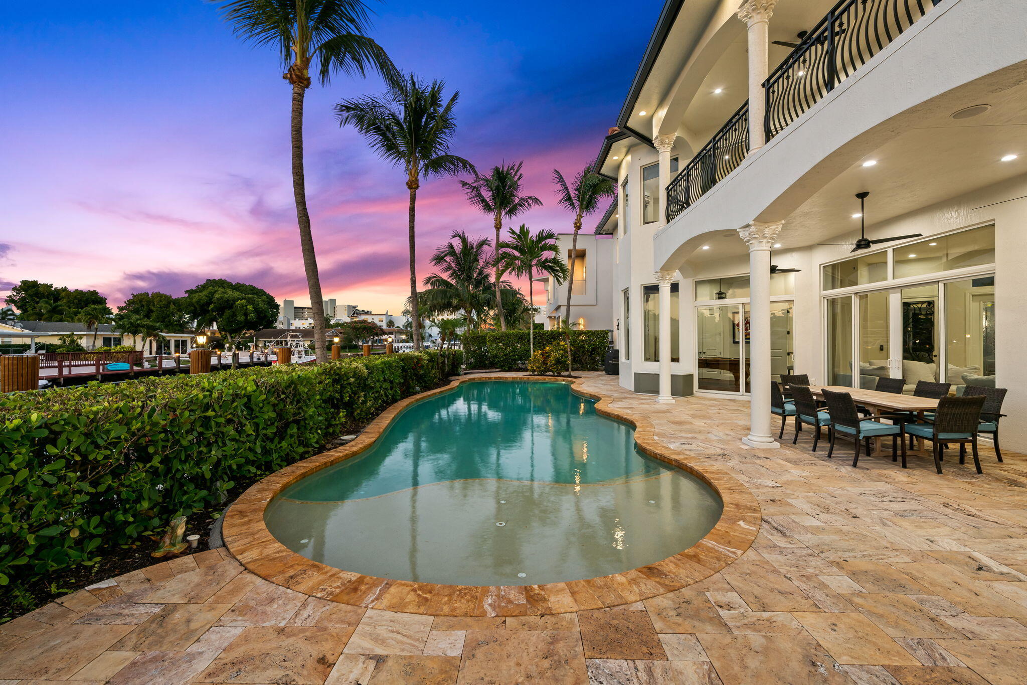 COUNTRY CLUB ISLES - Residential