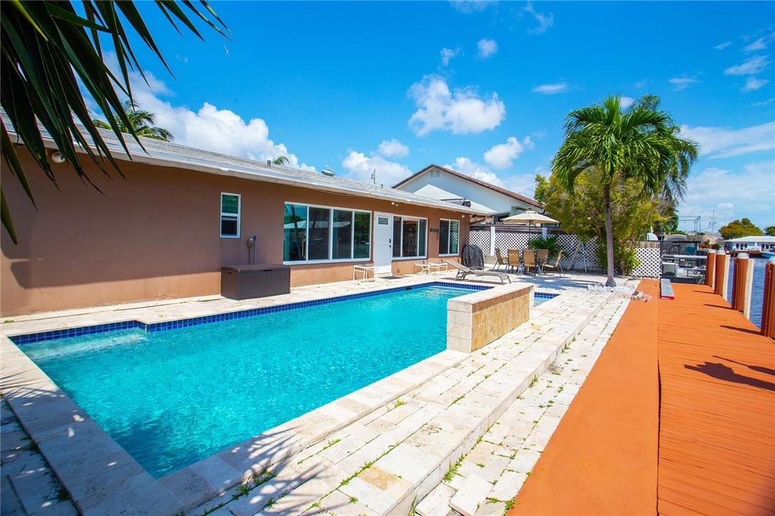 SNUG HARBOR SEC THREE - Residential Lease